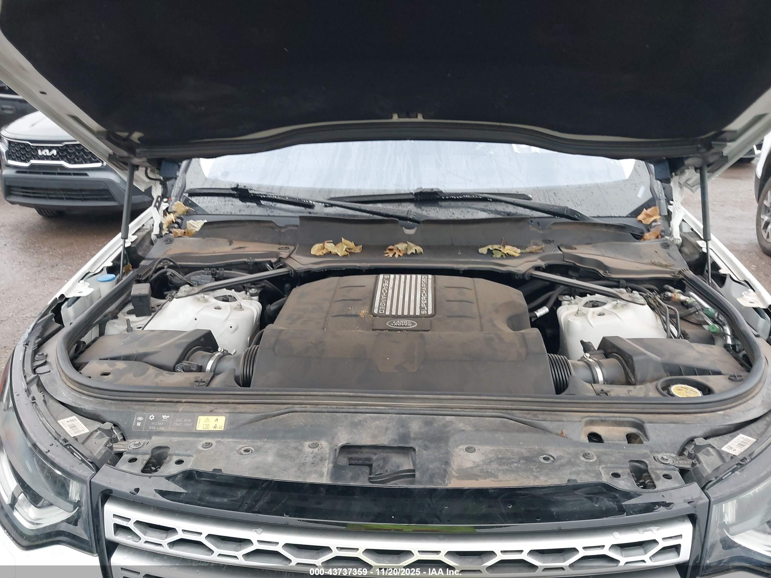 LAND ROVER image 10