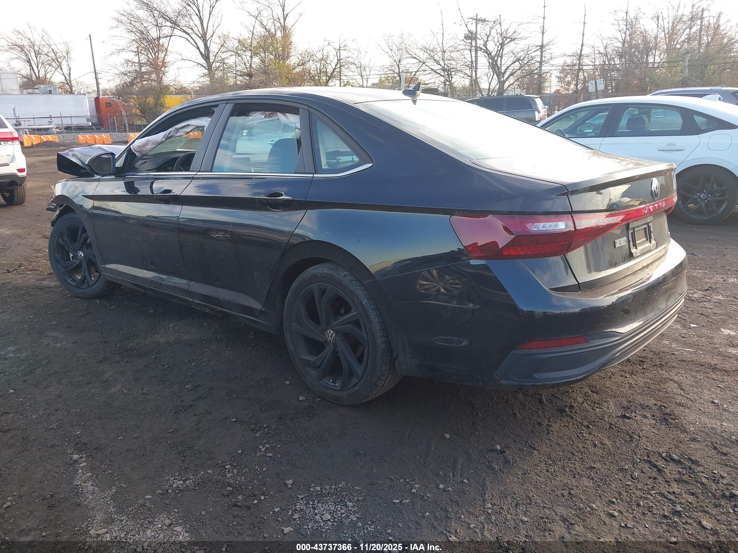 VOLKSWAGEN JETTA image 3