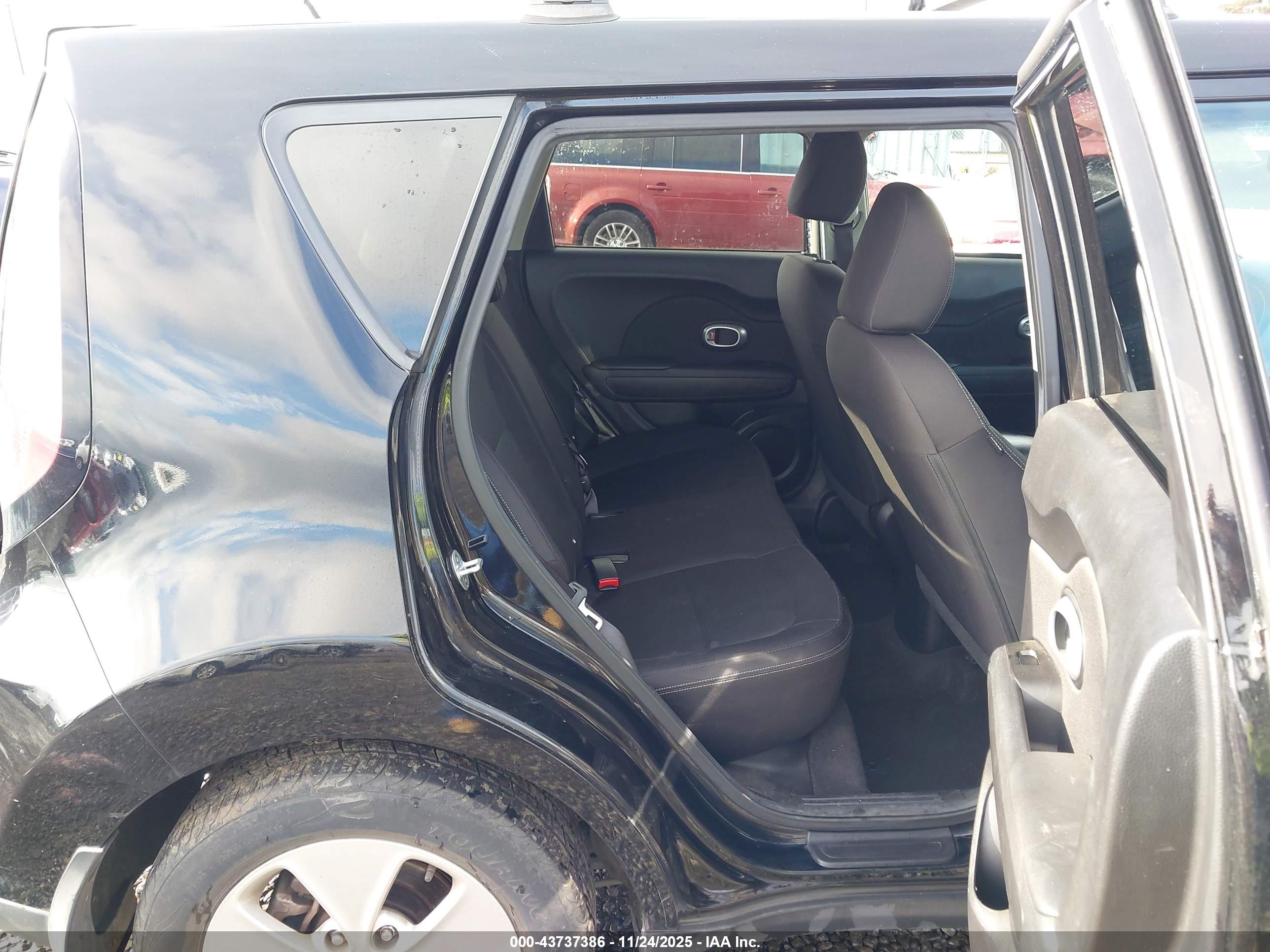 KIA SOUL image 8