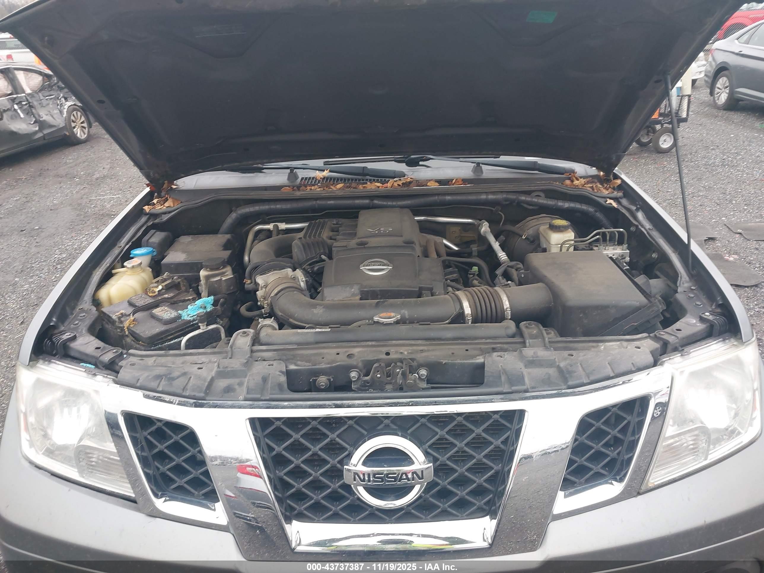 NISSAN FRONTIER image 10