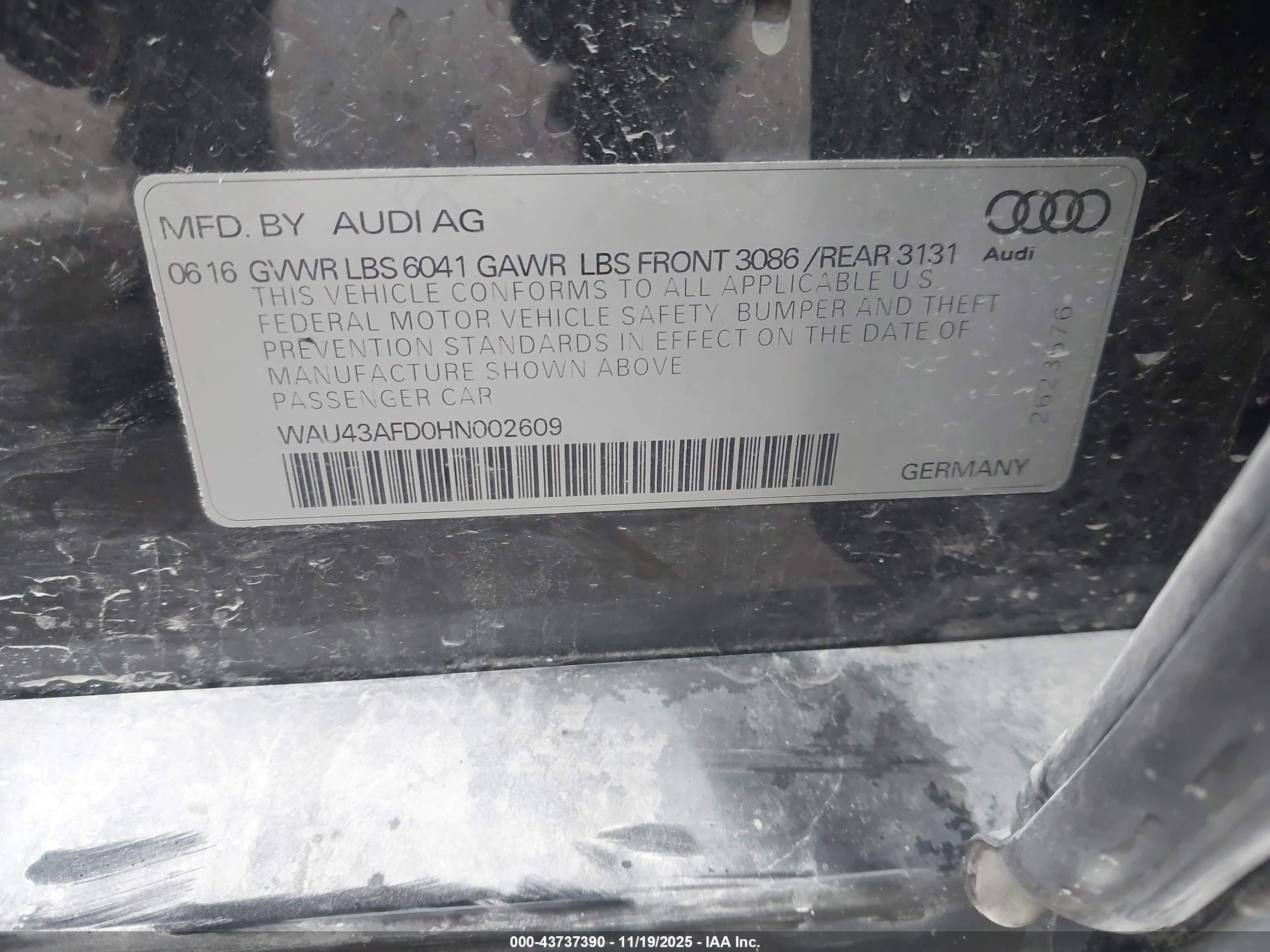 AUDI A8 image 9