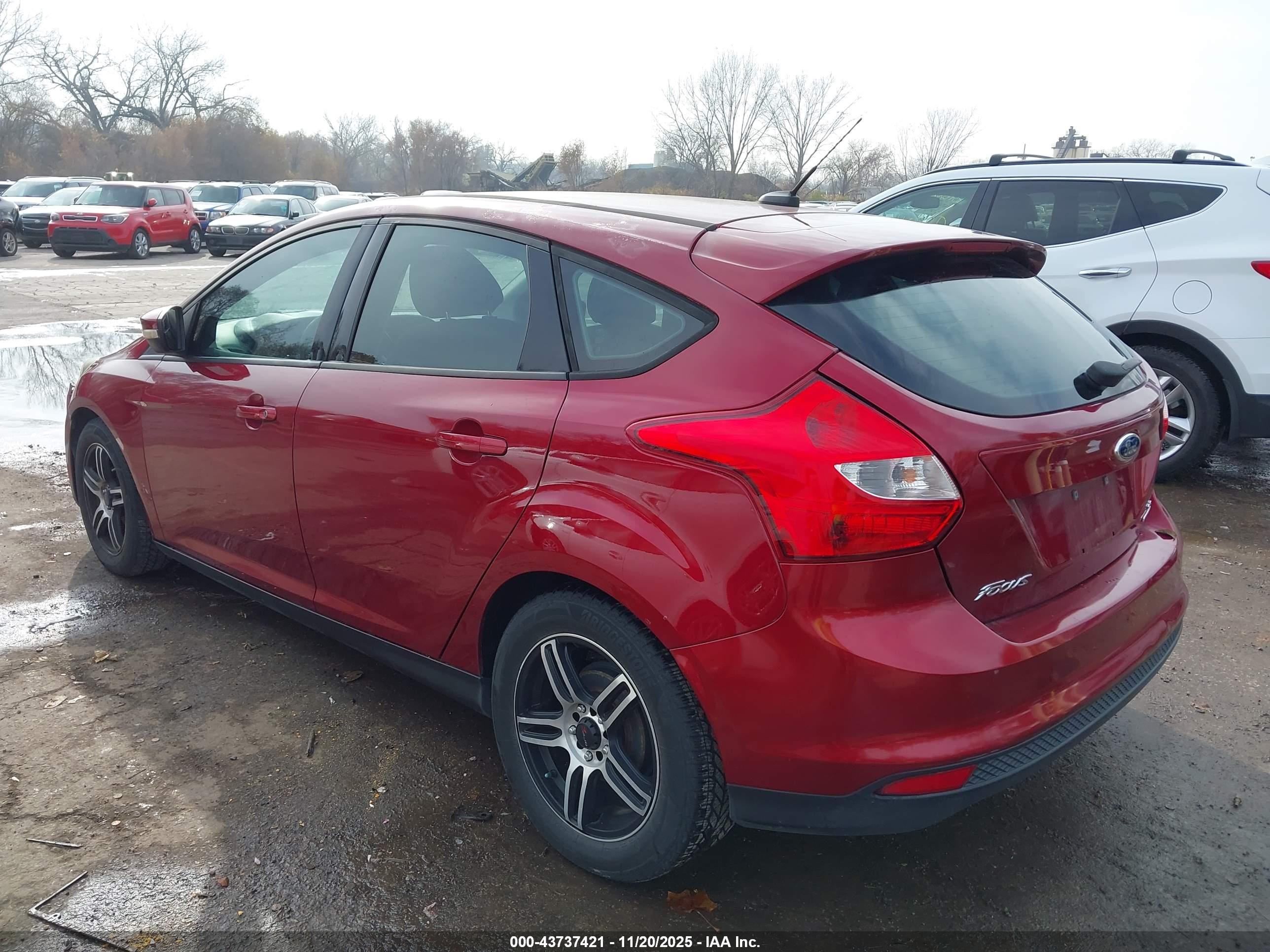 FORD FOCUS image 3