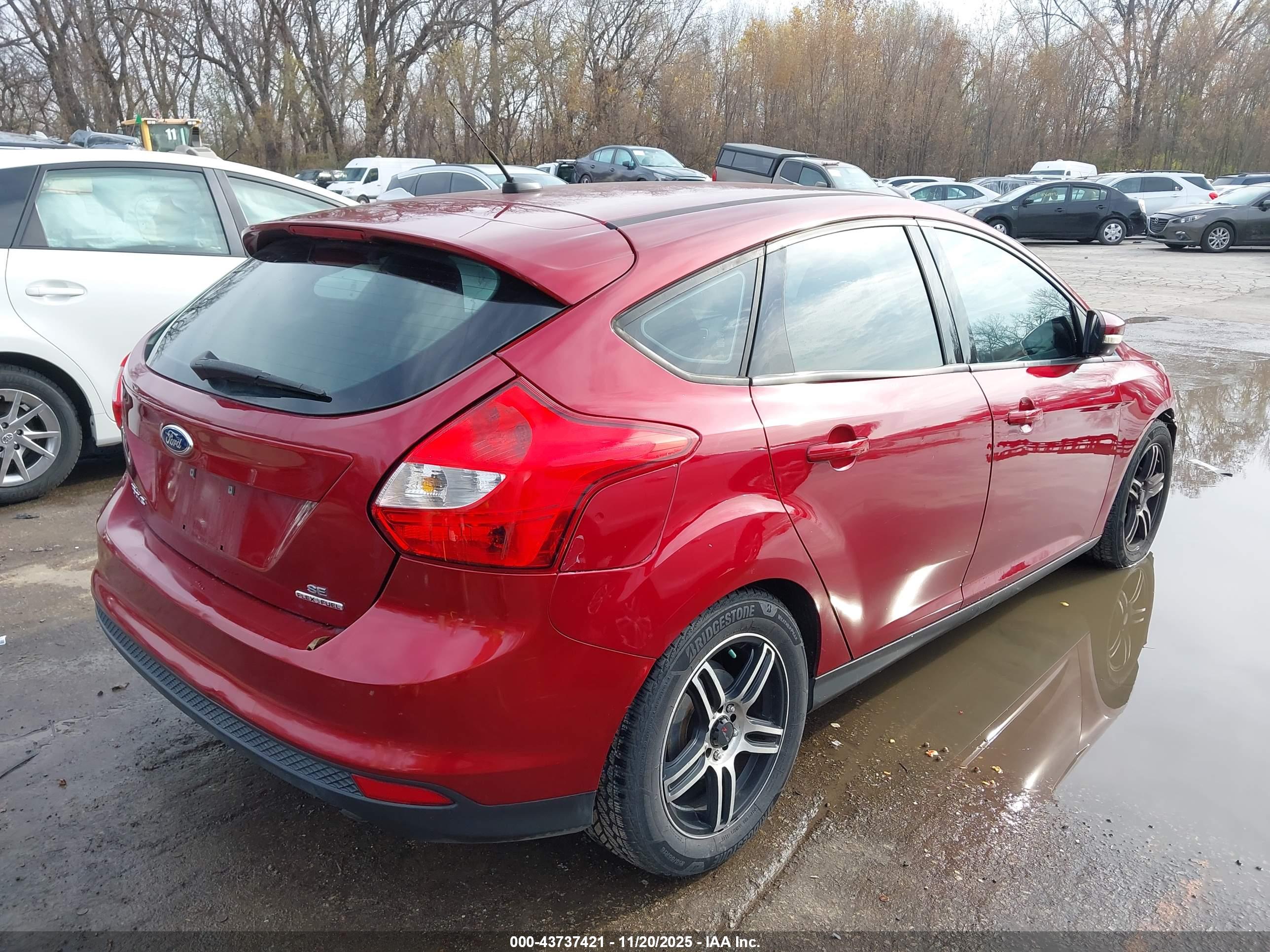 FORD FOCUS image 4