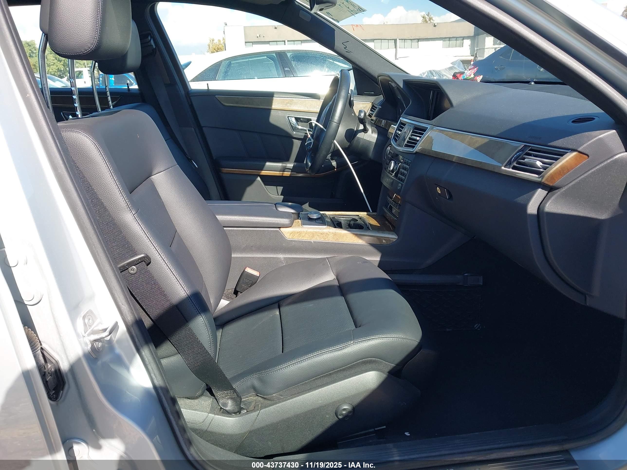 MERCEDES-BENZ E image 5