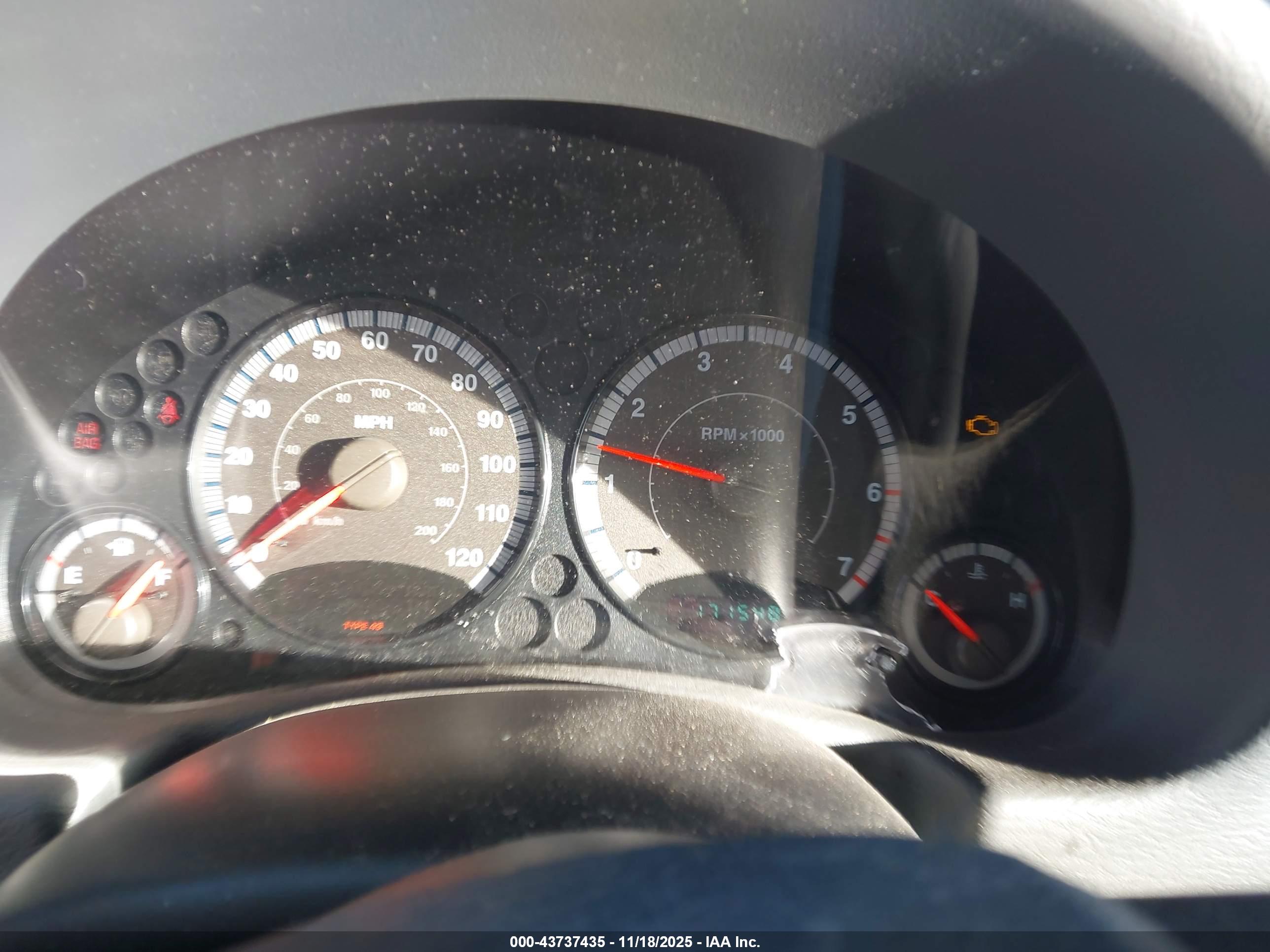 JEEP LIBERTY image 7
