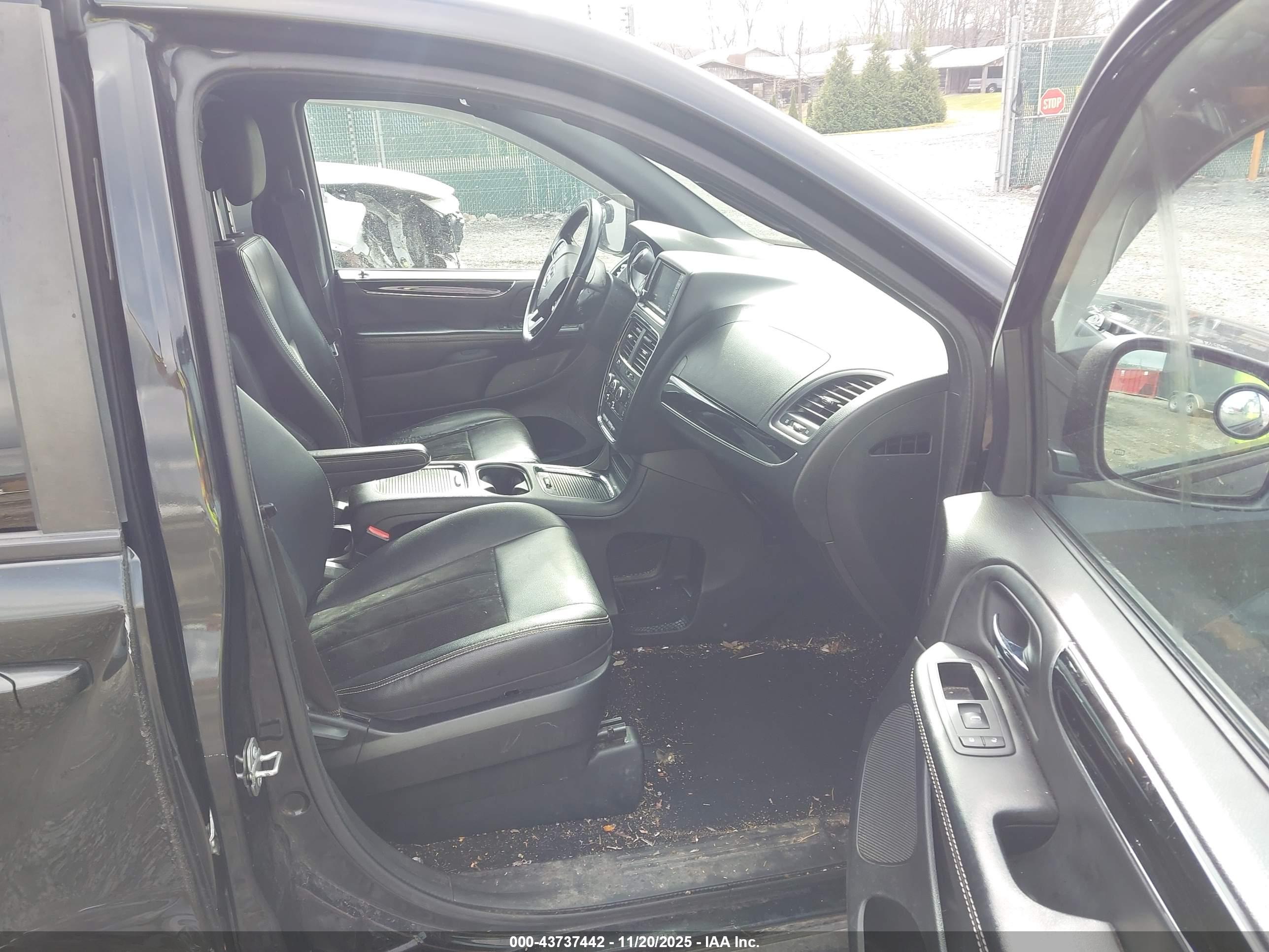 DODGE GRAND image 5
