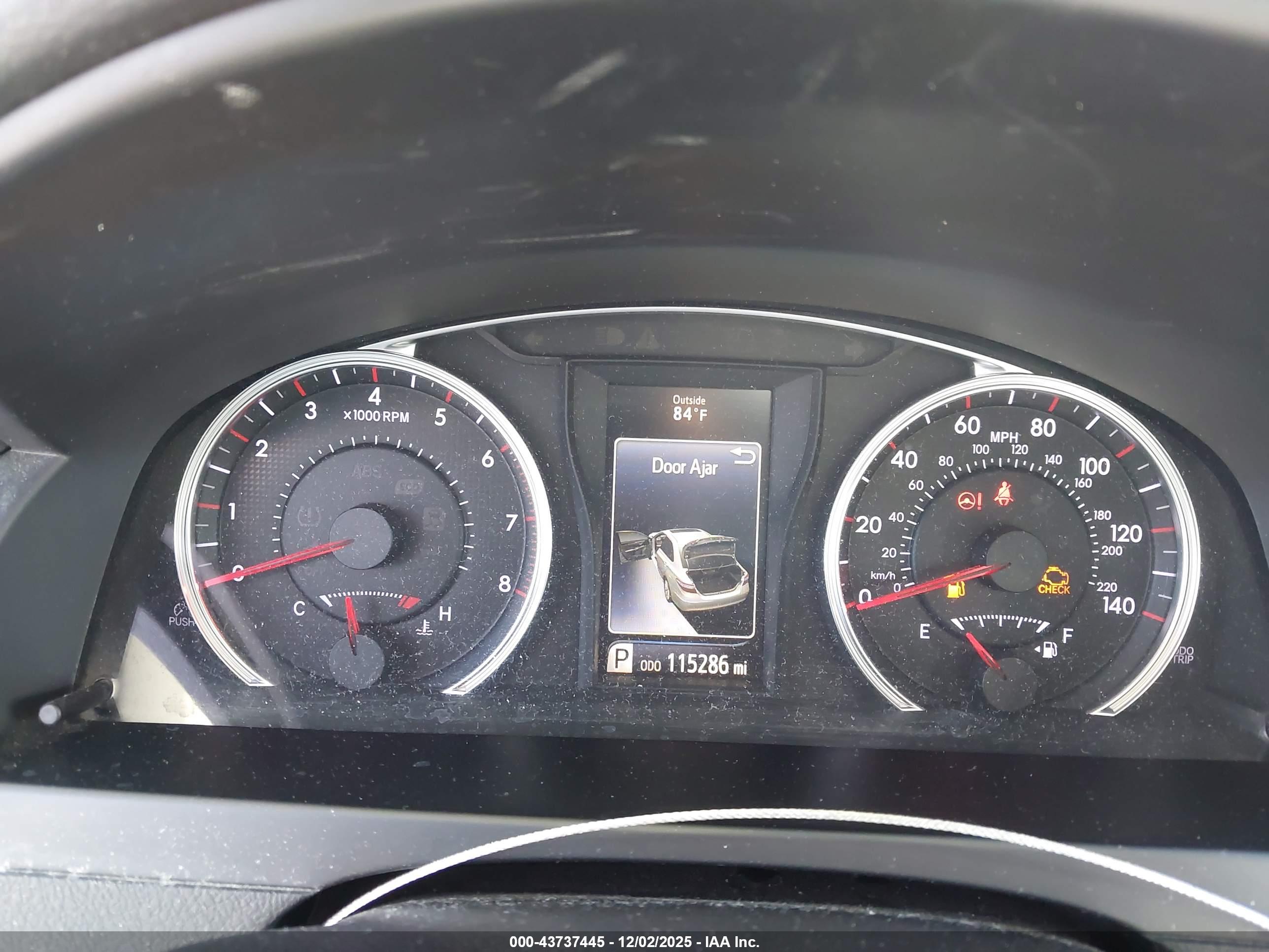 TOYOTA CAMRY image 7
