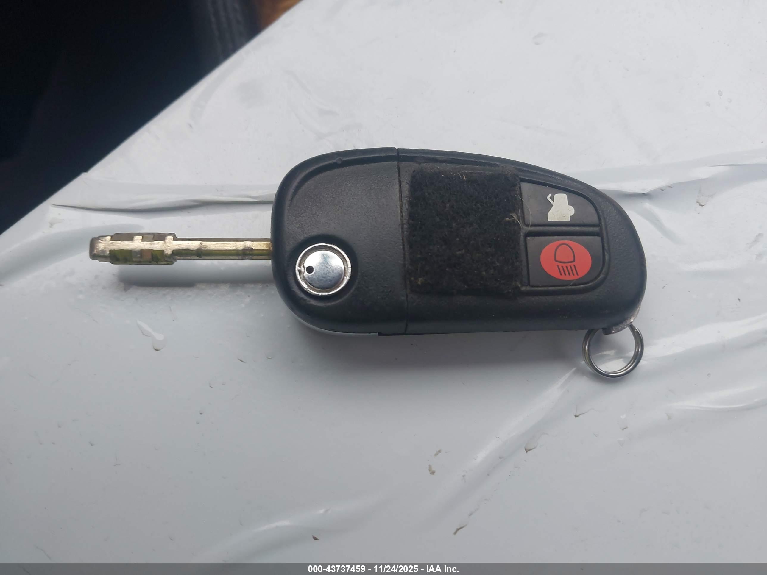 JAGUAR S-TYPE image 11