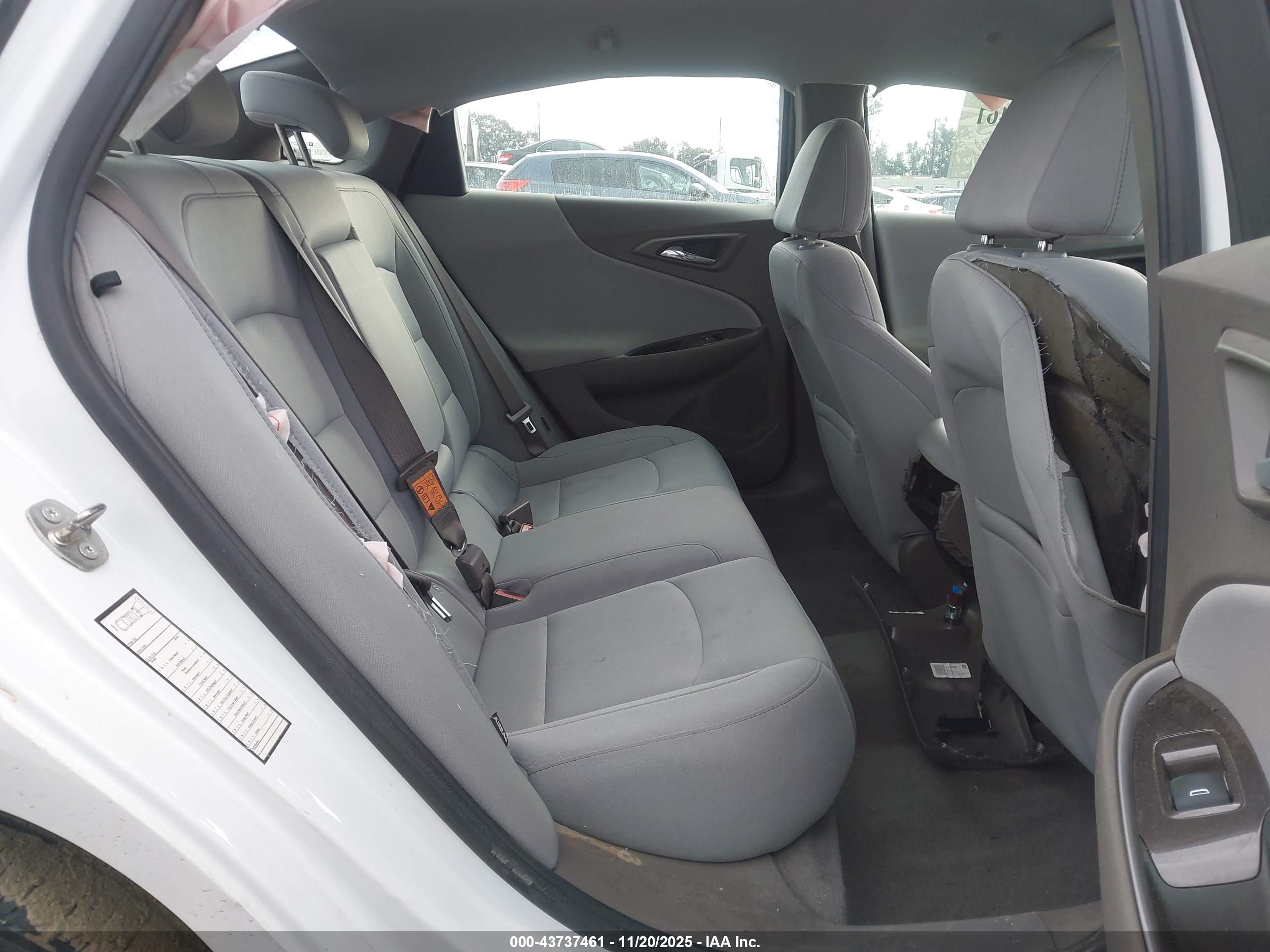 CHEVROLET MALIBU image 8