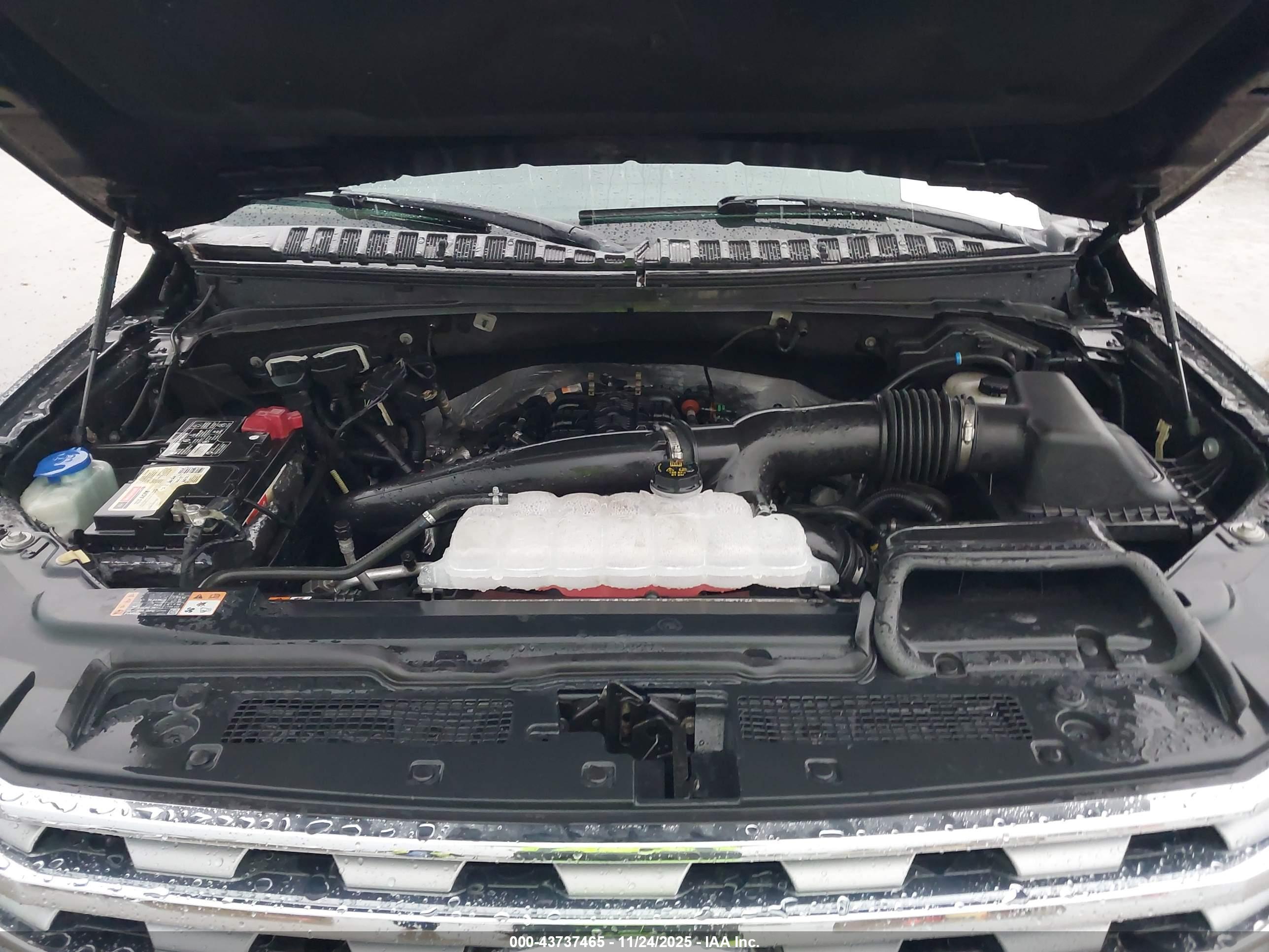 FORD EXPEDITION image 10