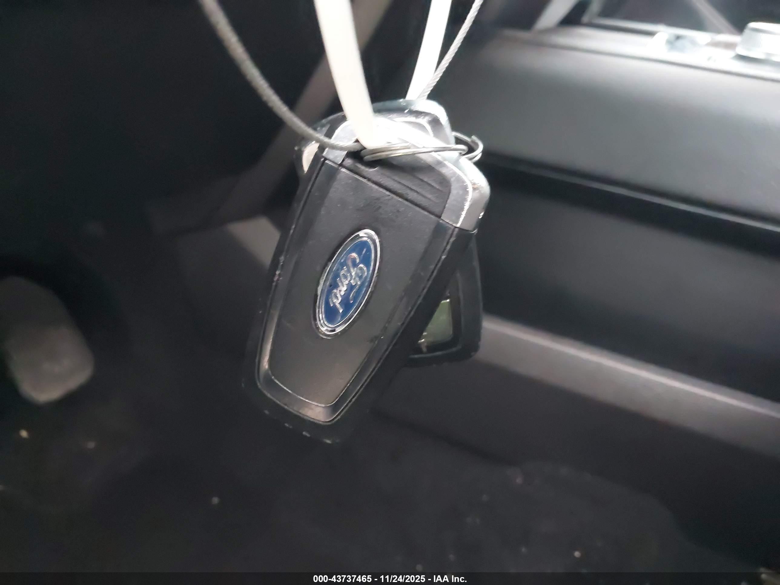 FORD EXPEDITION image 11