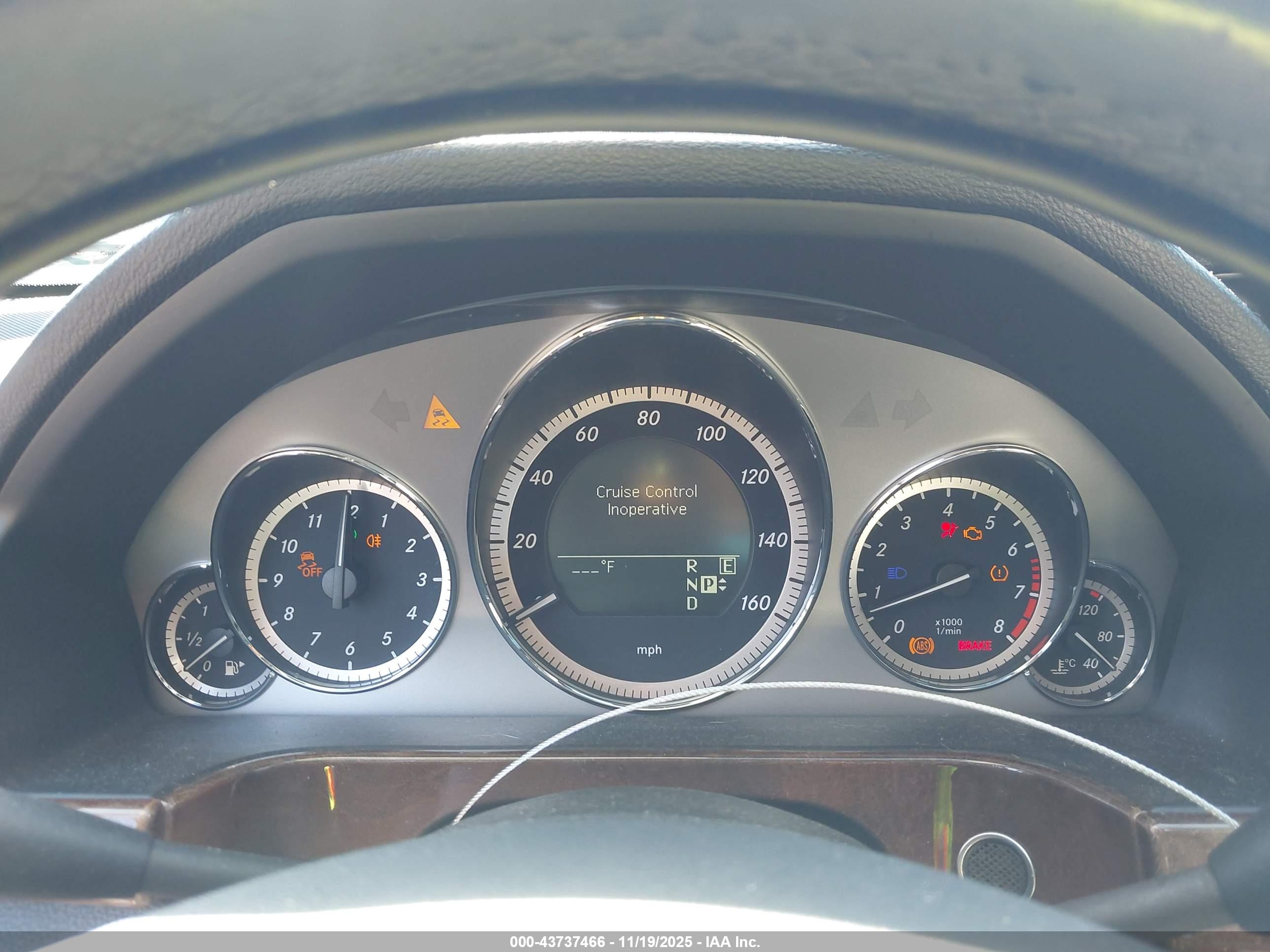 MERCEDES-BENZ E image 7