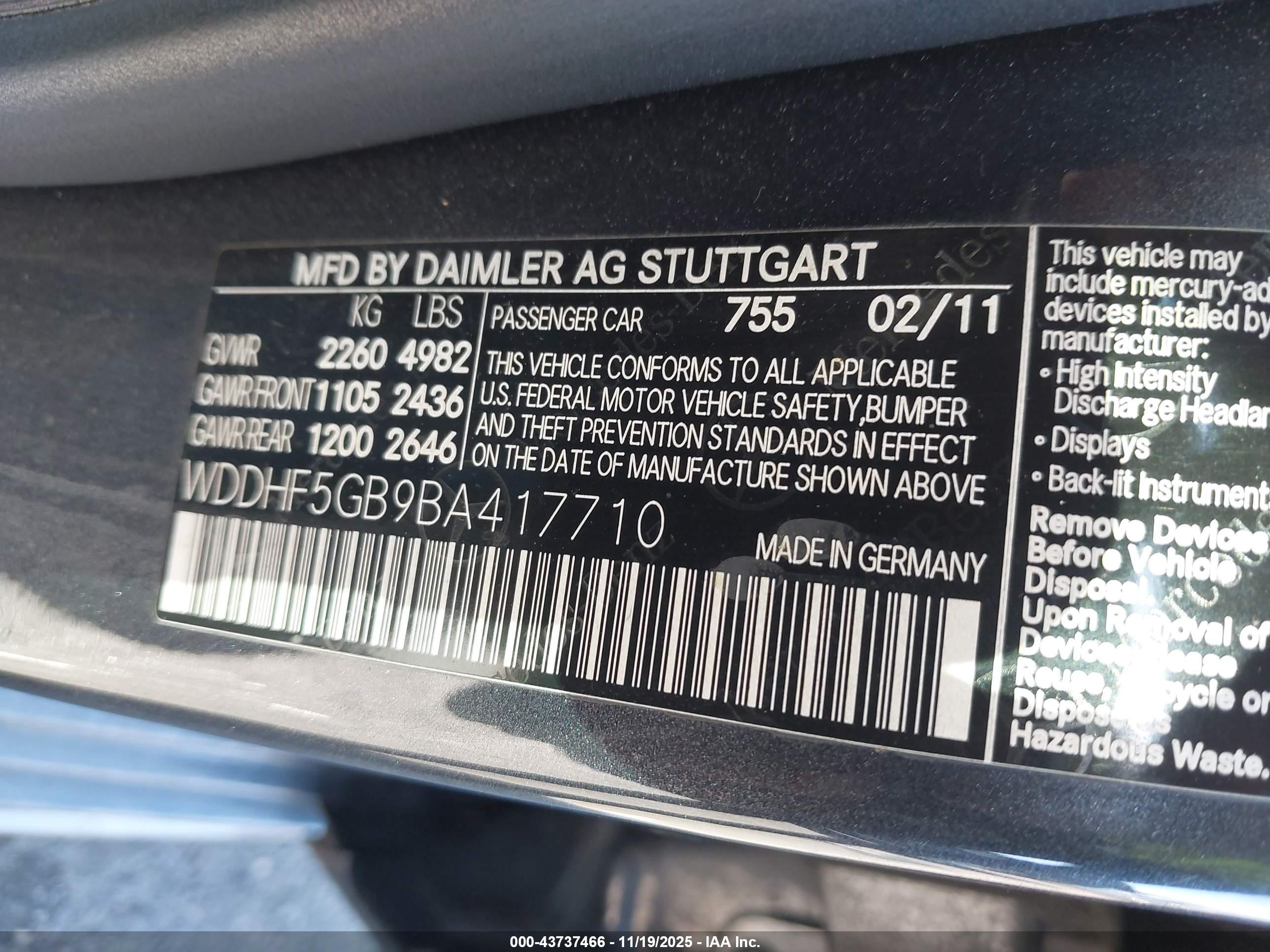MERCEDES-BENZ E image 9