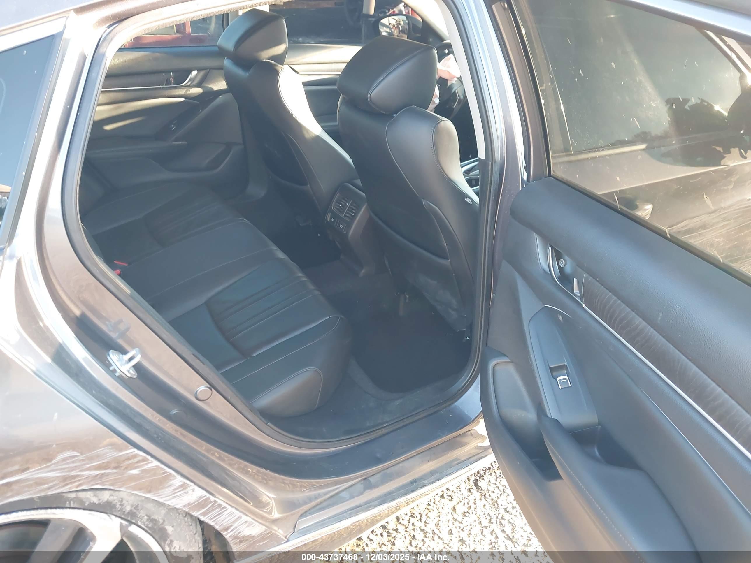 HONDA ACCORD image 8
