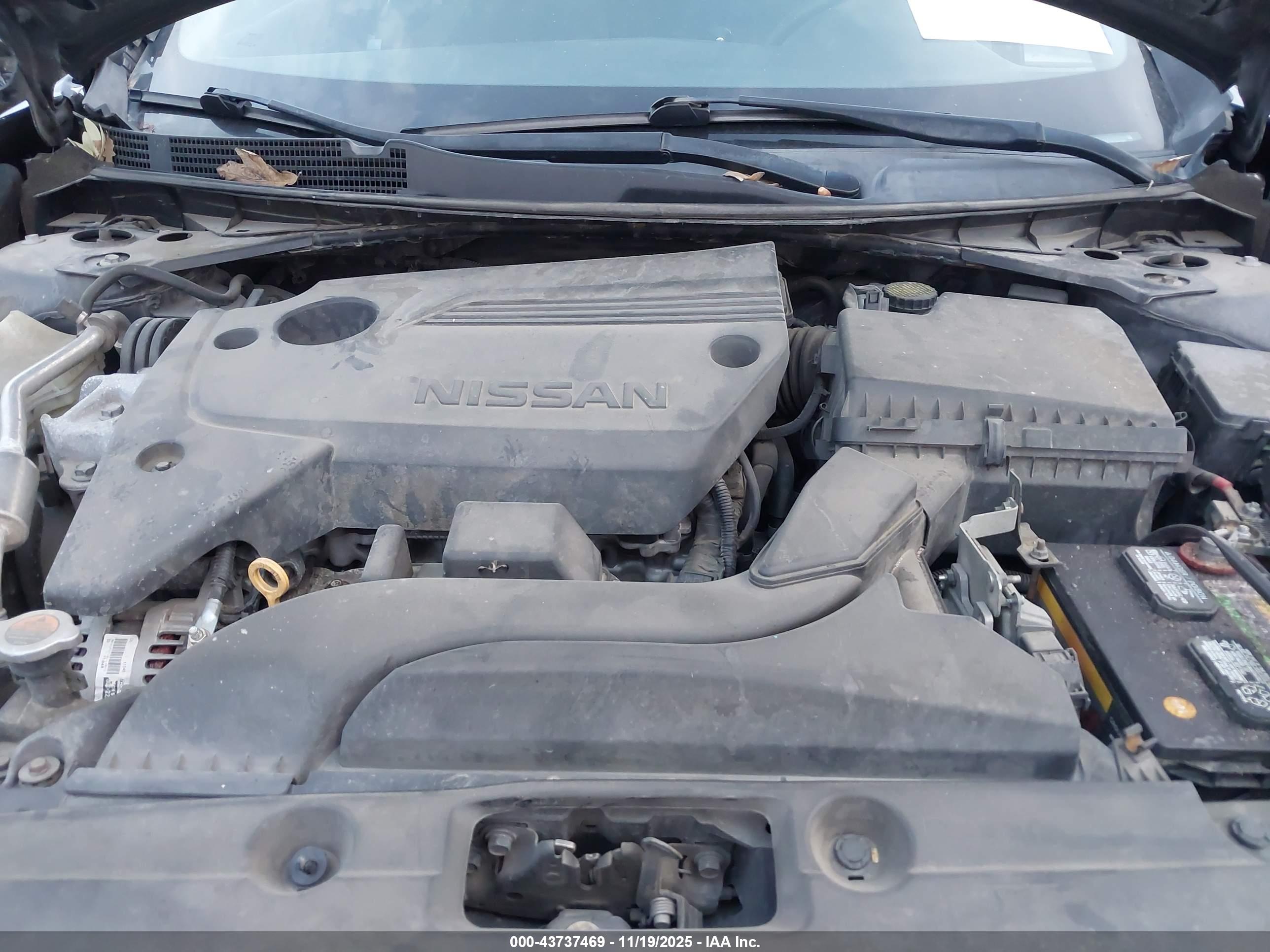 NISSAN ALTIMA image 10