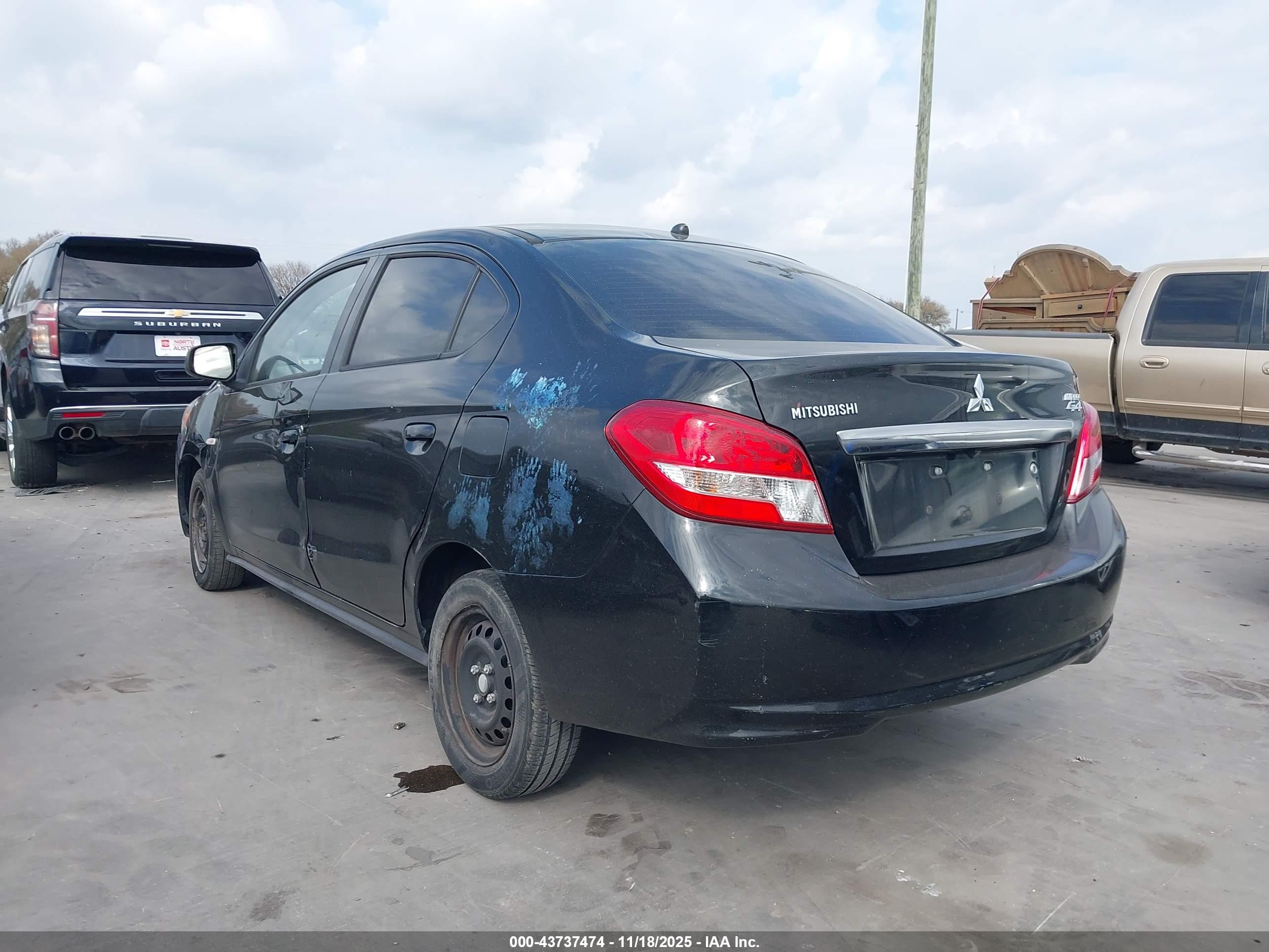 MITSUBISHI MIRAGE image 3