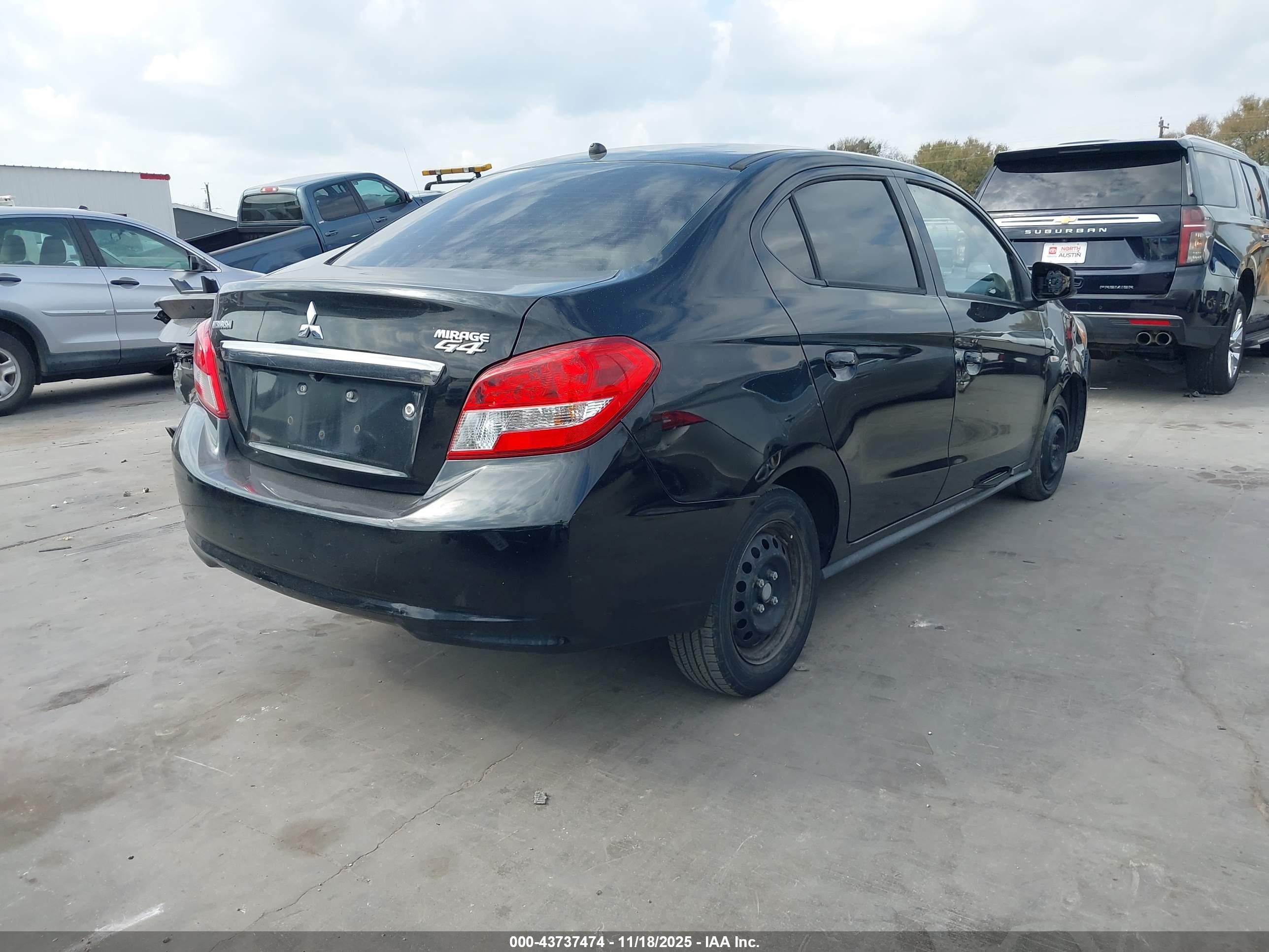 MITSUBISHI MIRAGE image 4