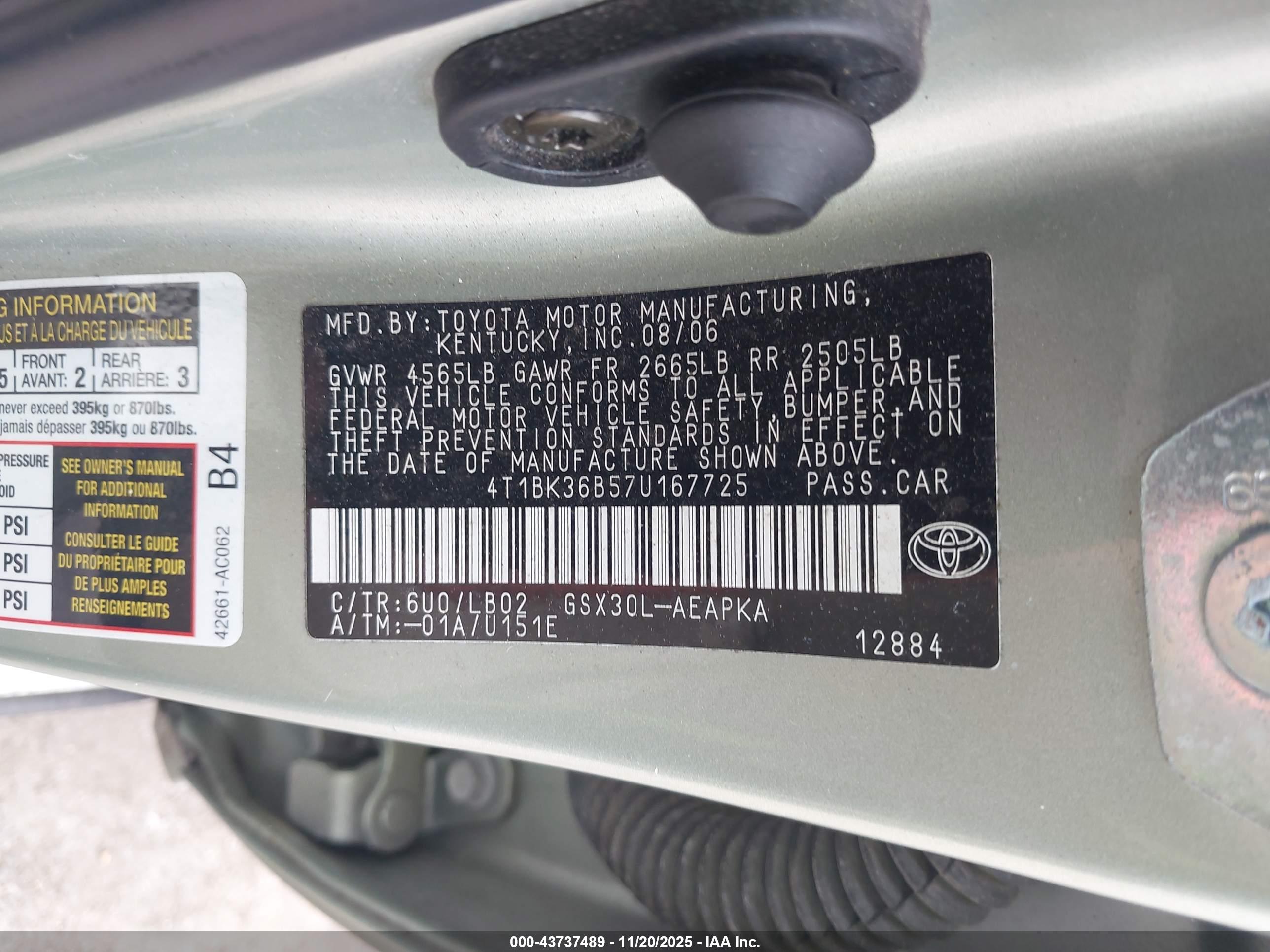 TOYOTA AVALON image 9