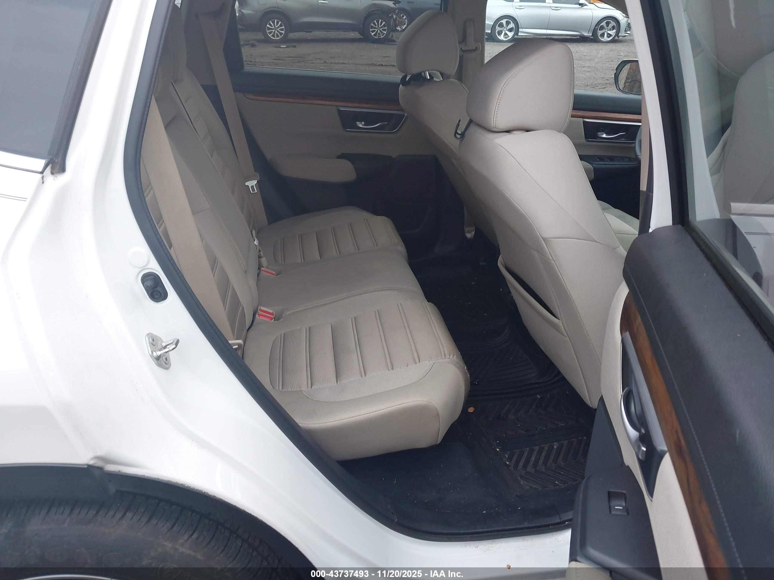 HONDA CR-V image 8