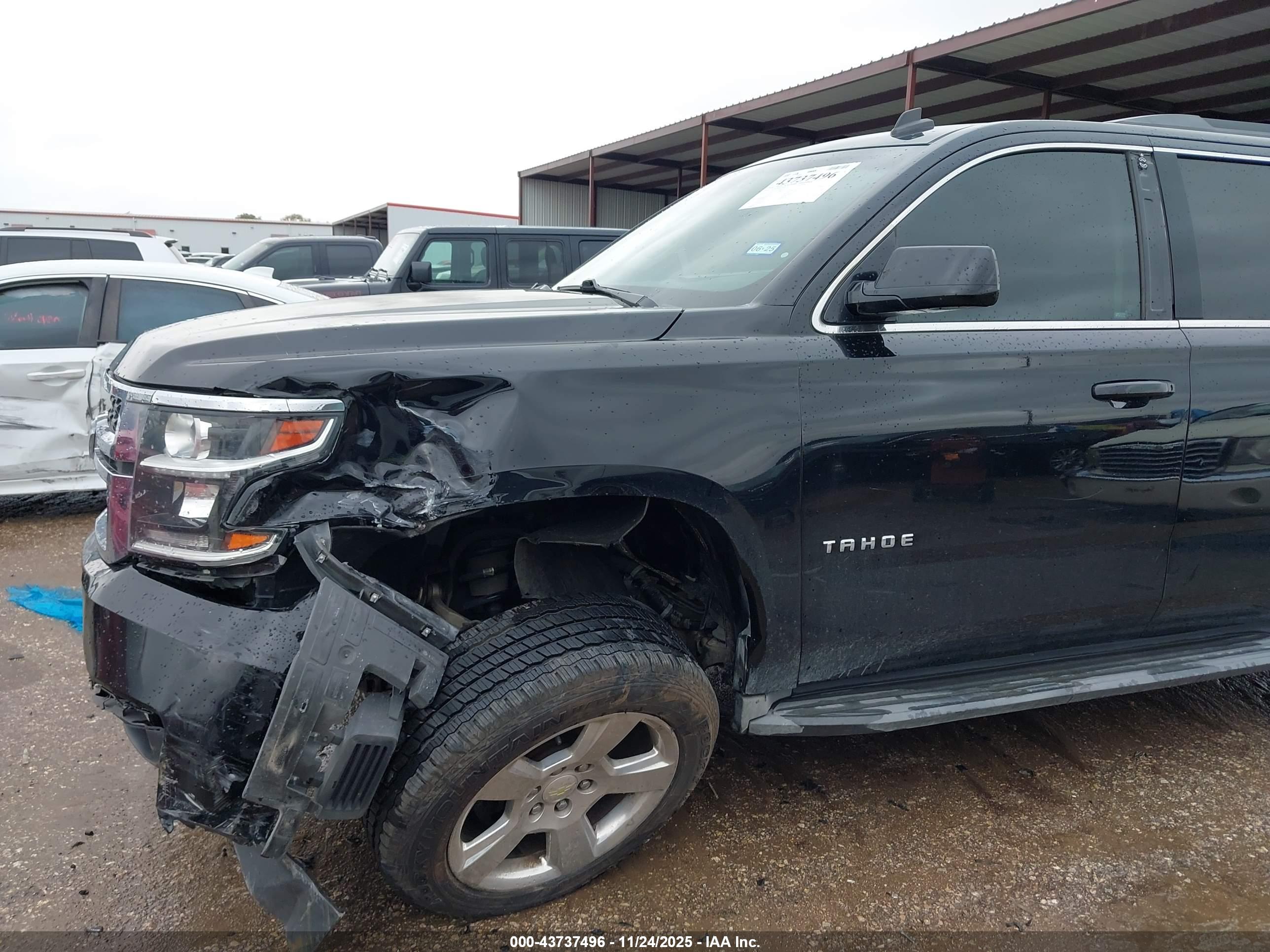 CHEVROLET TAHOE image 6