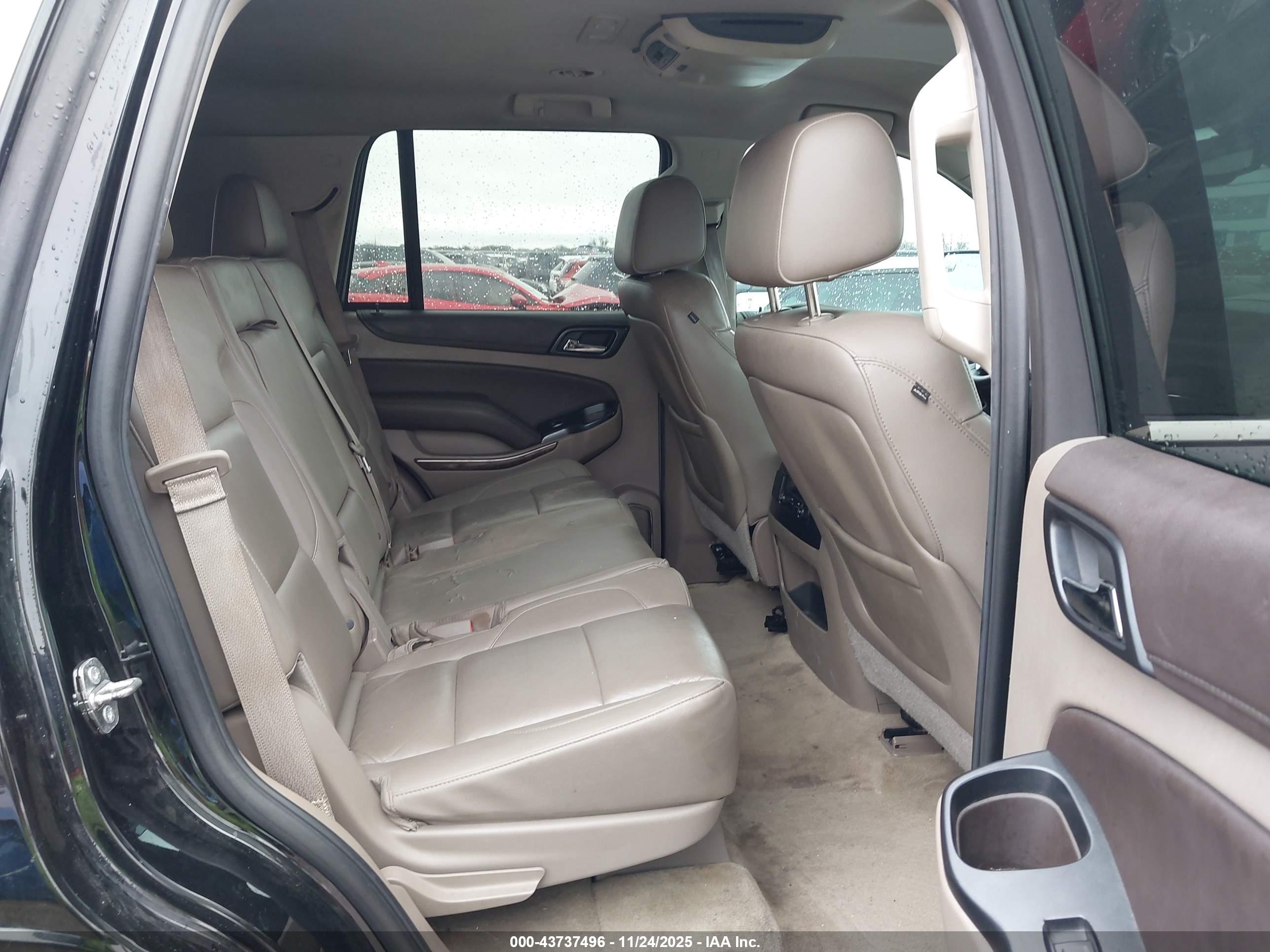CHEVROLET TAHOE image 8