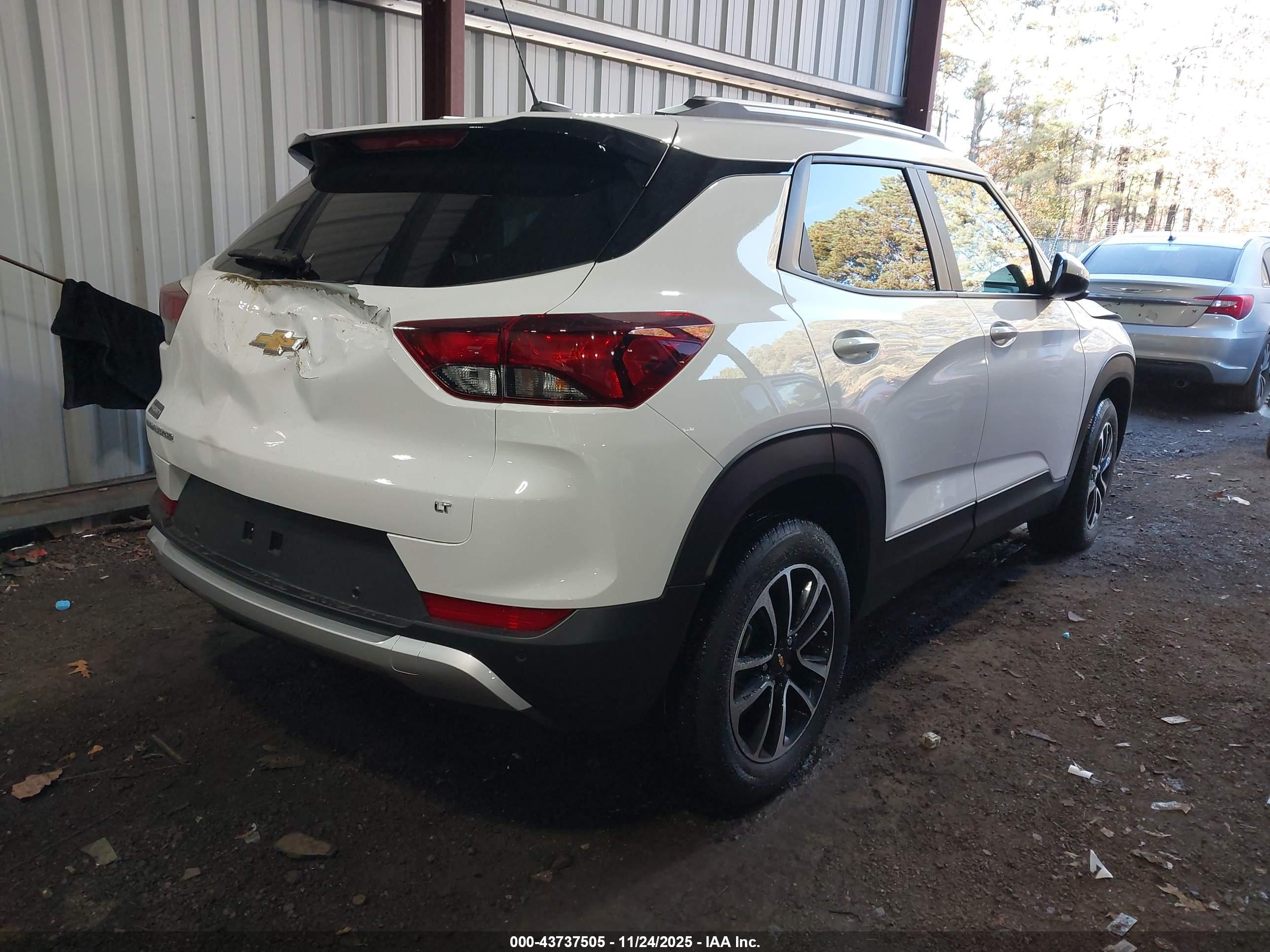 CHEVROLET TRAILBLAZER image 4