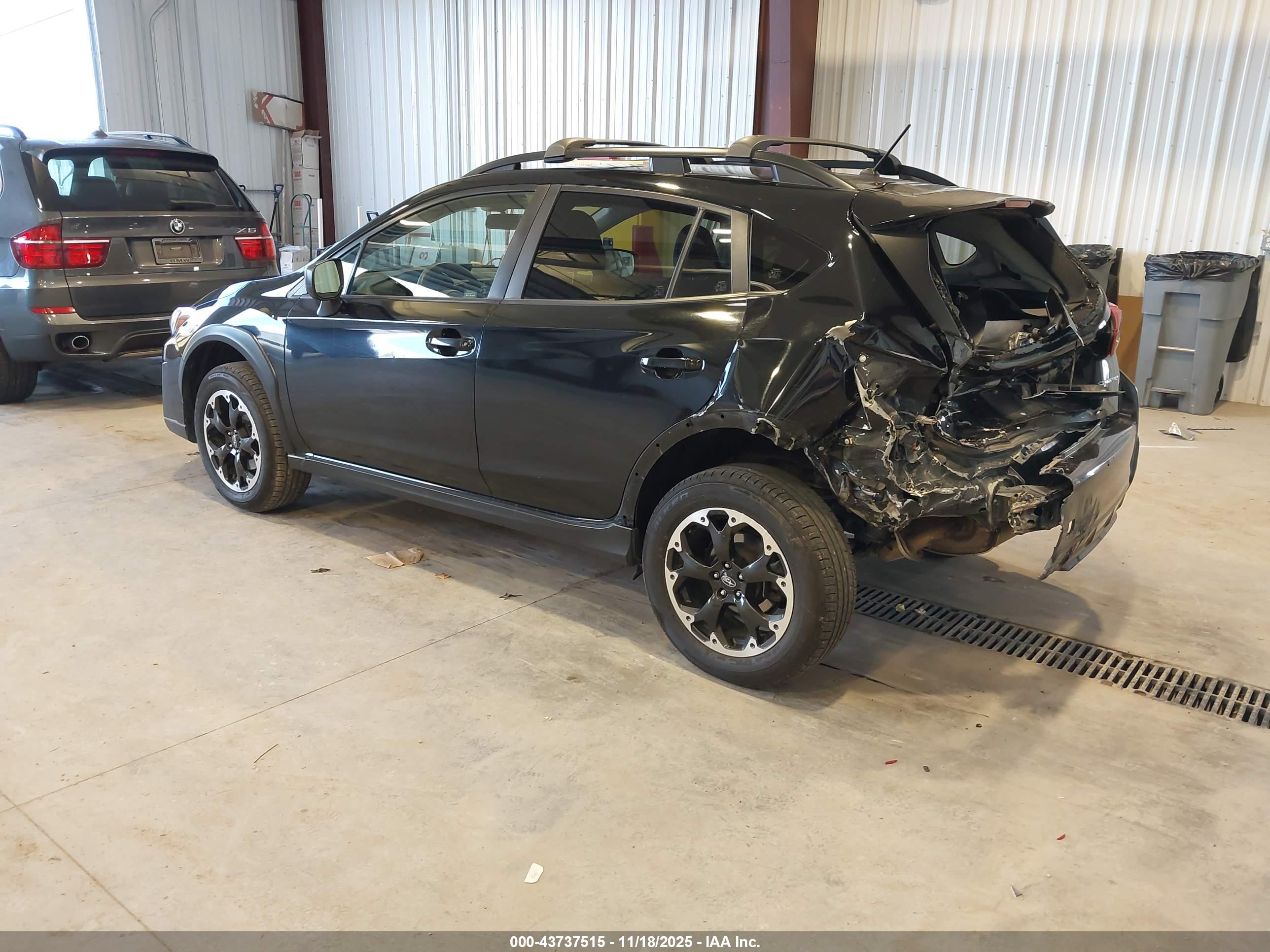 SUBARU CROSSTREK image 3