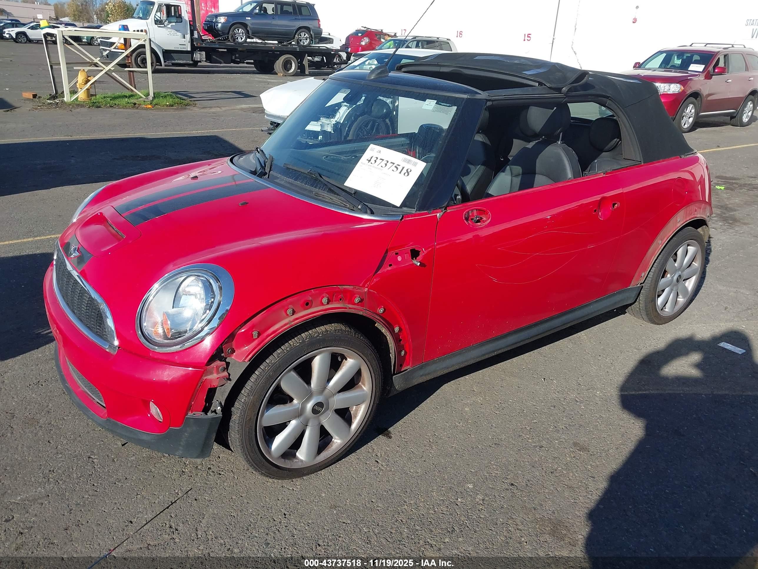 MINI COOPER image 2