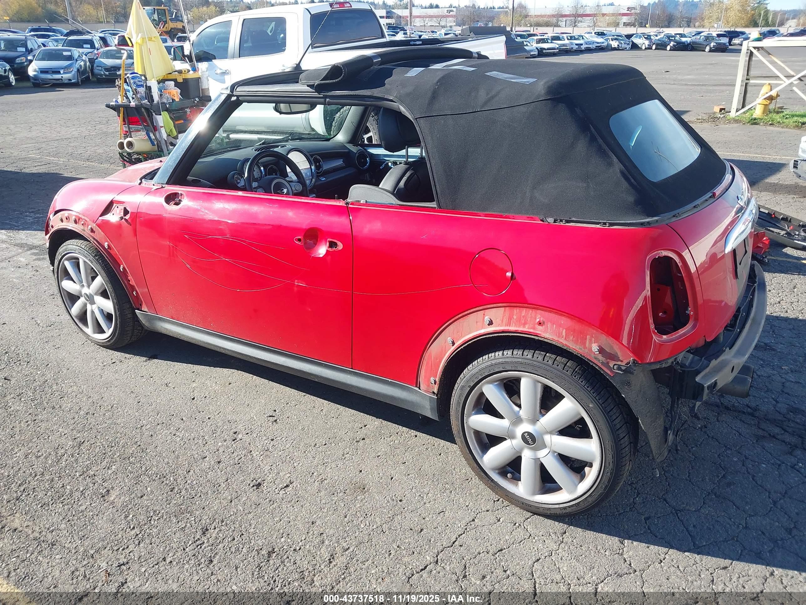 MINI COOPER image 3