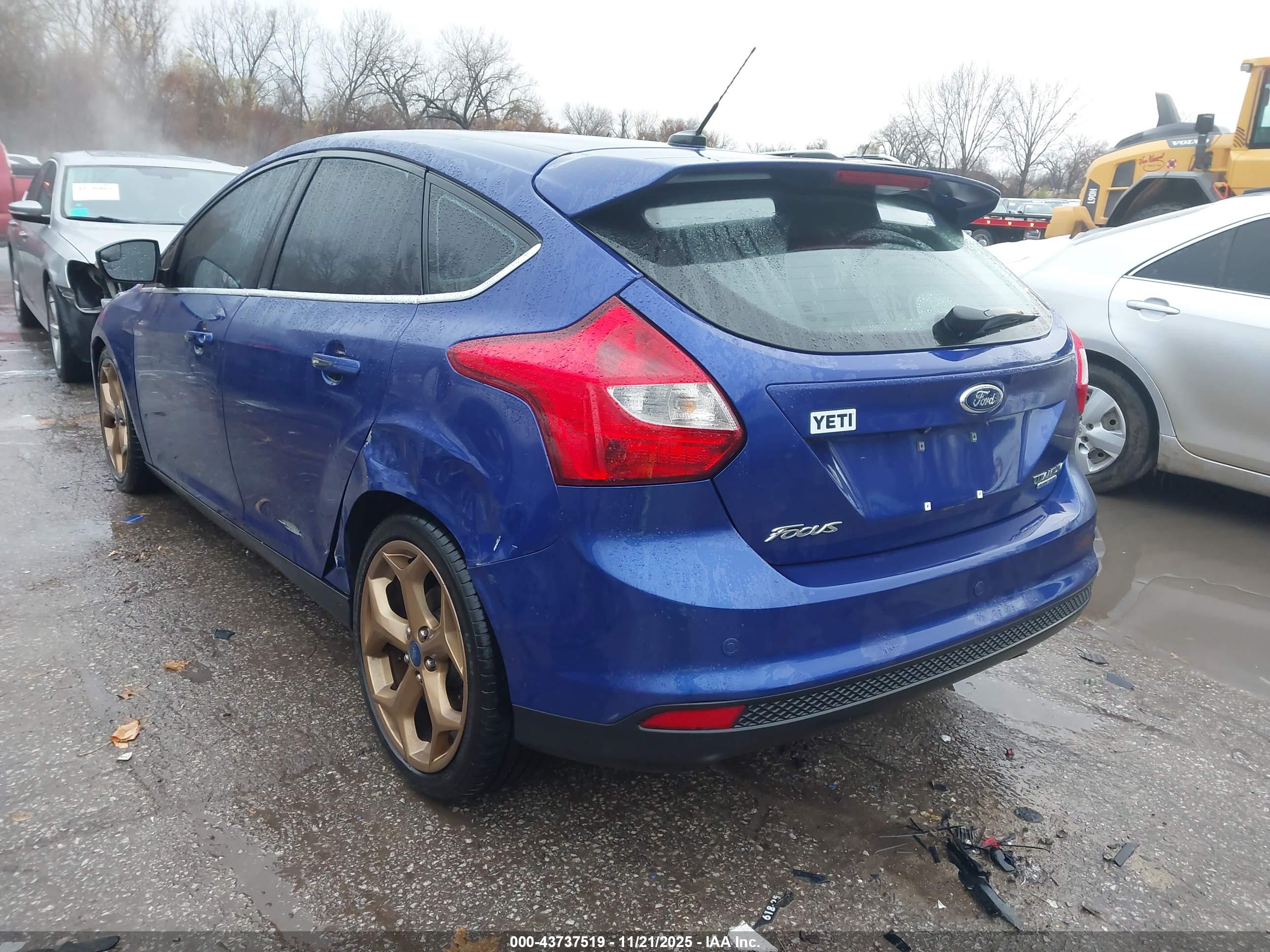FORD FOCUS image 3