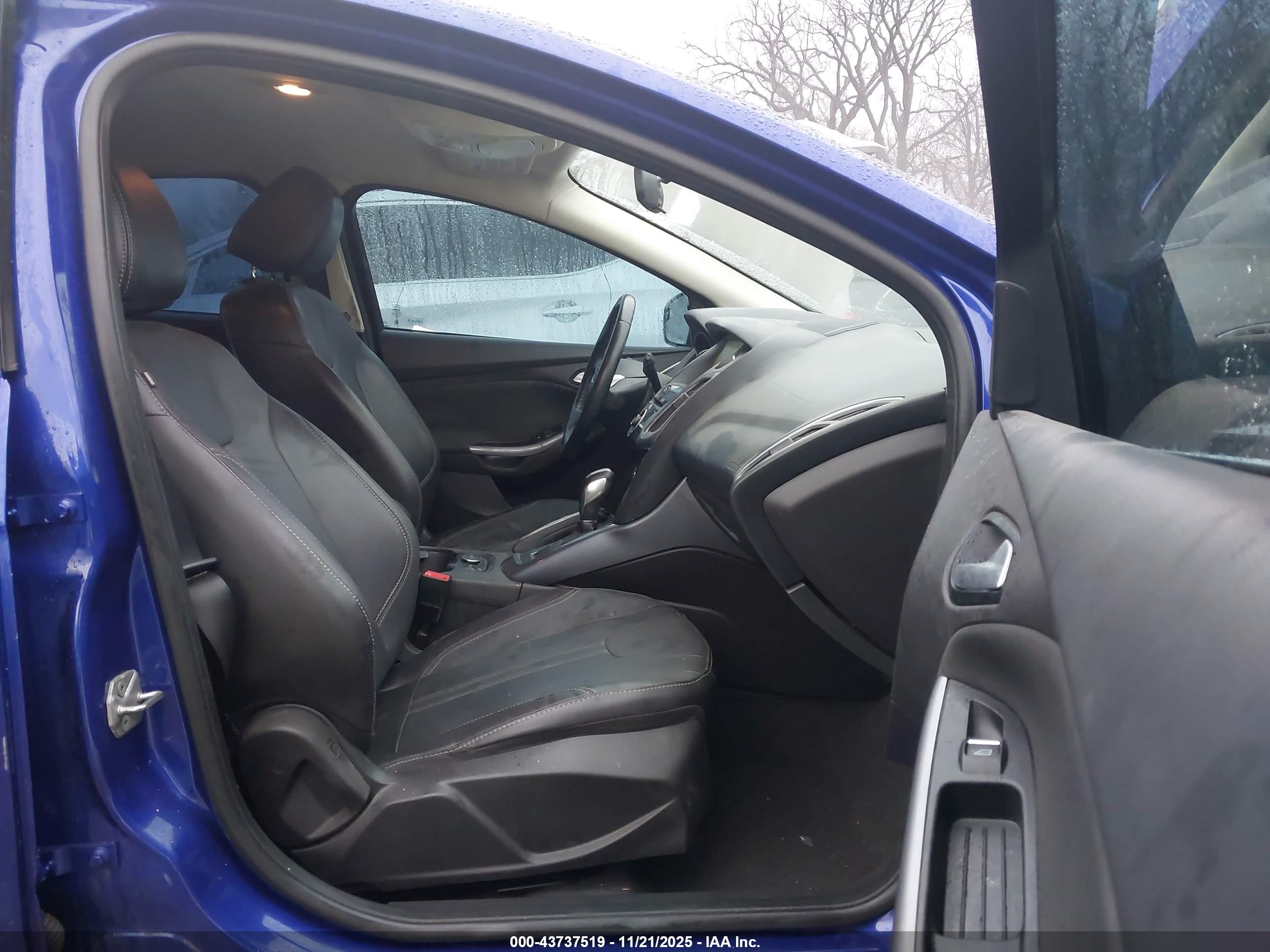 FORD FOCUS image 5