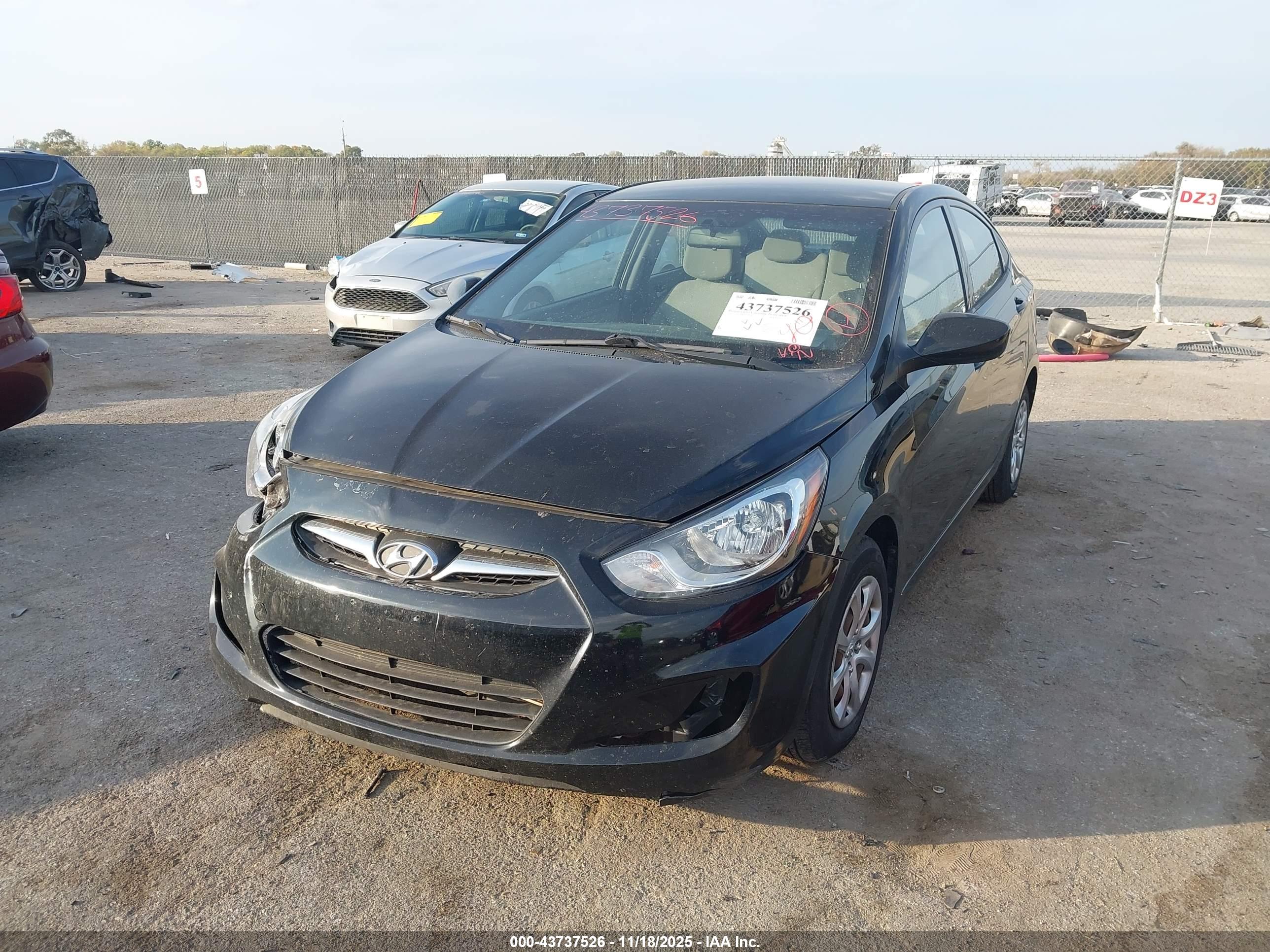 HYUNDAI ACCENT image 2