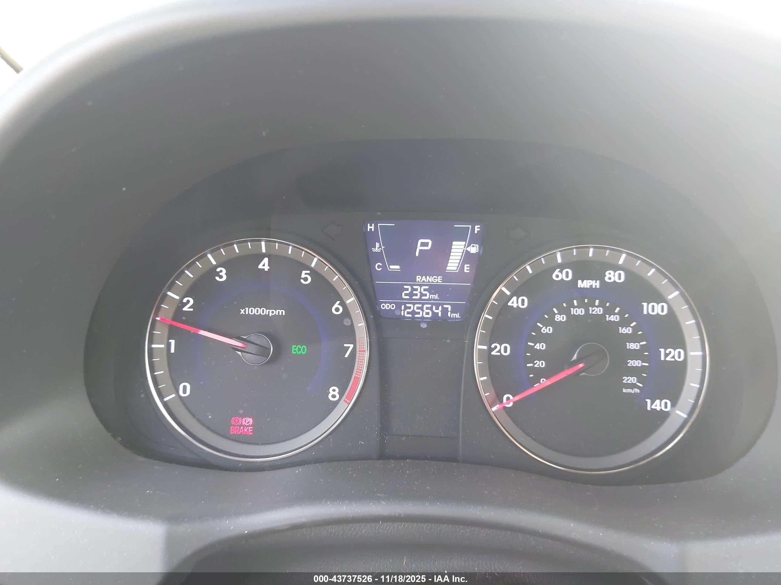 HYUNDAI ACCENT image 7