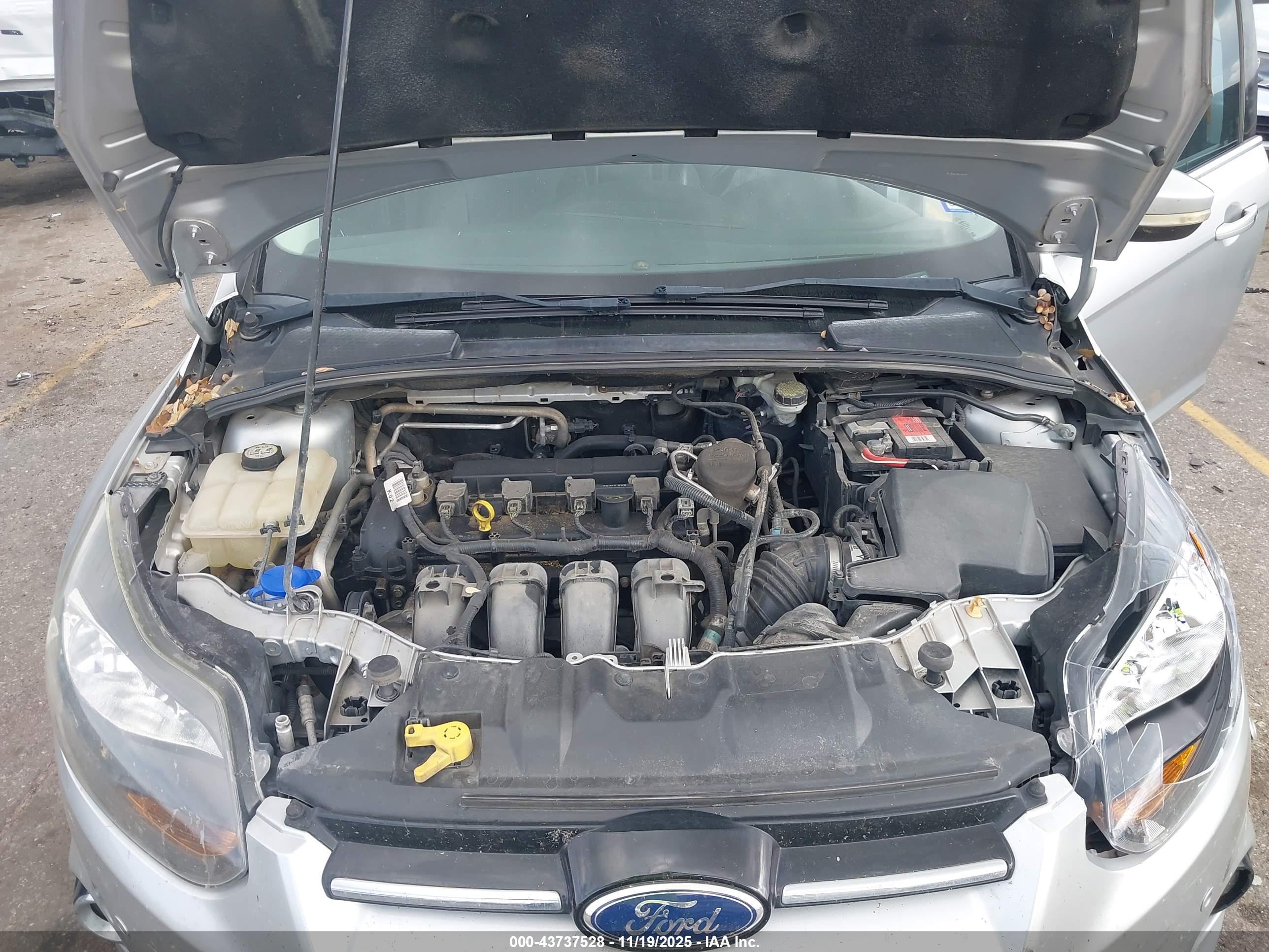 FORD FOCUS image 10