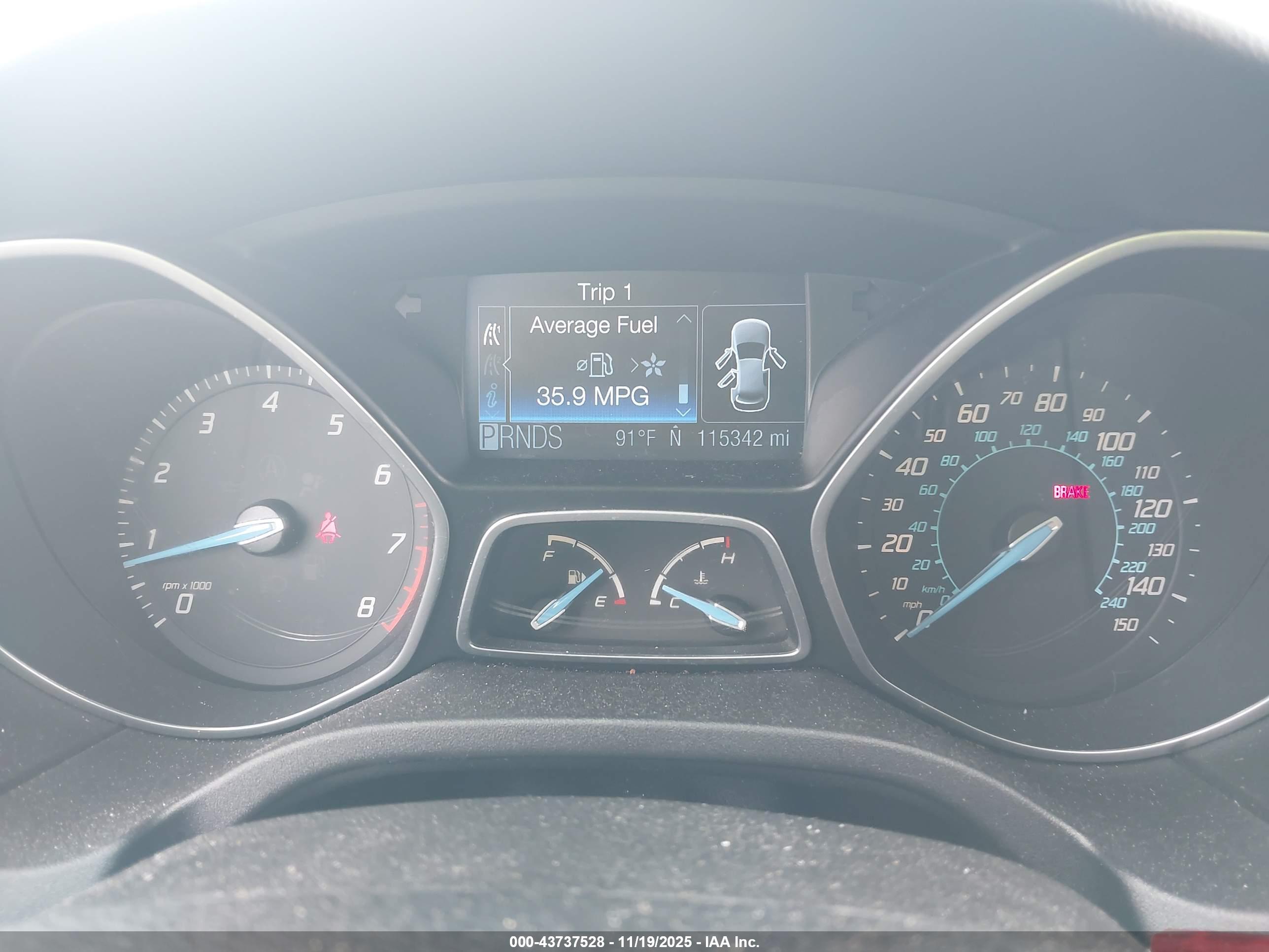 FORD FOCUS image 7