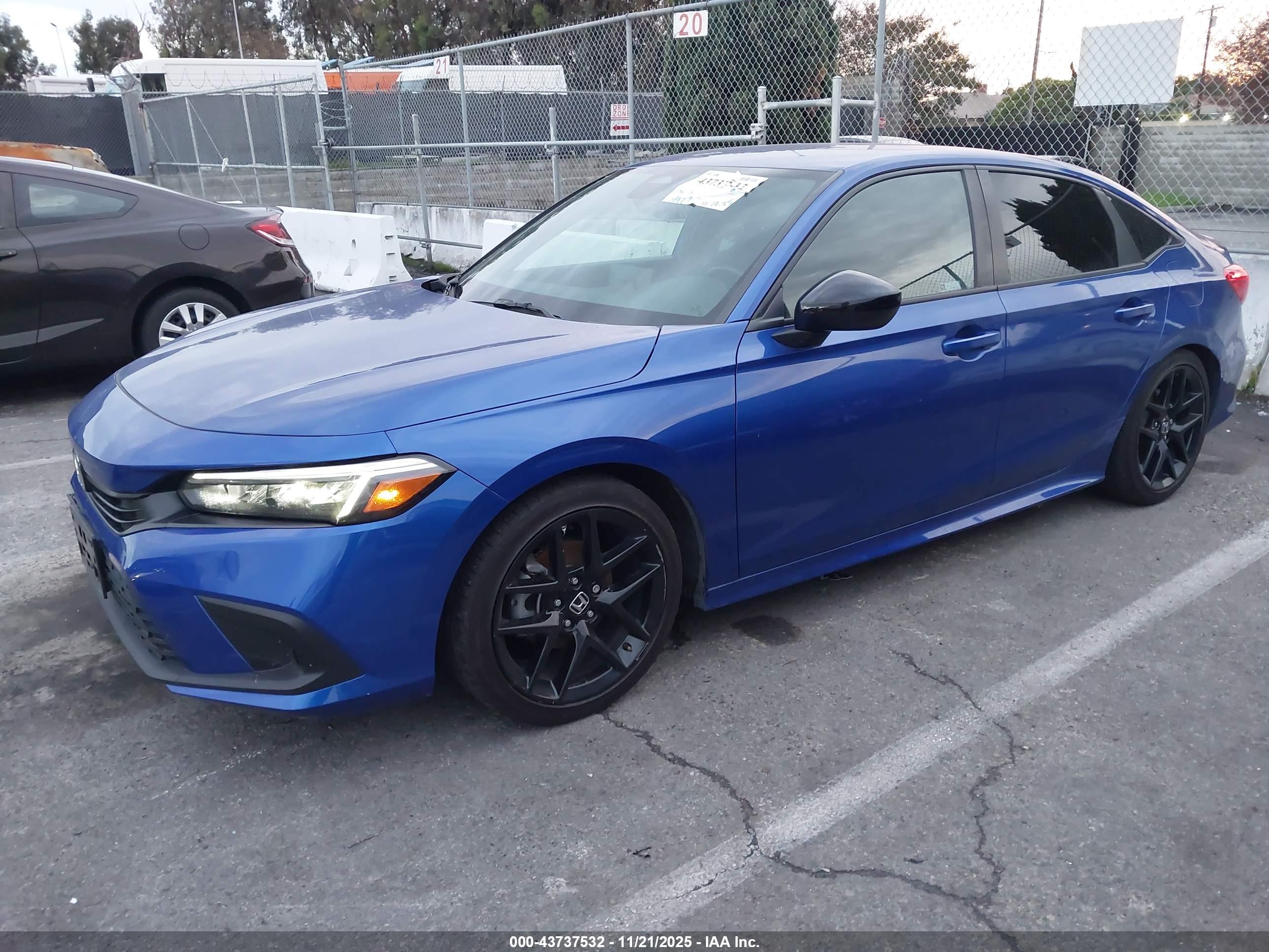 HONDA CIVIC image 2