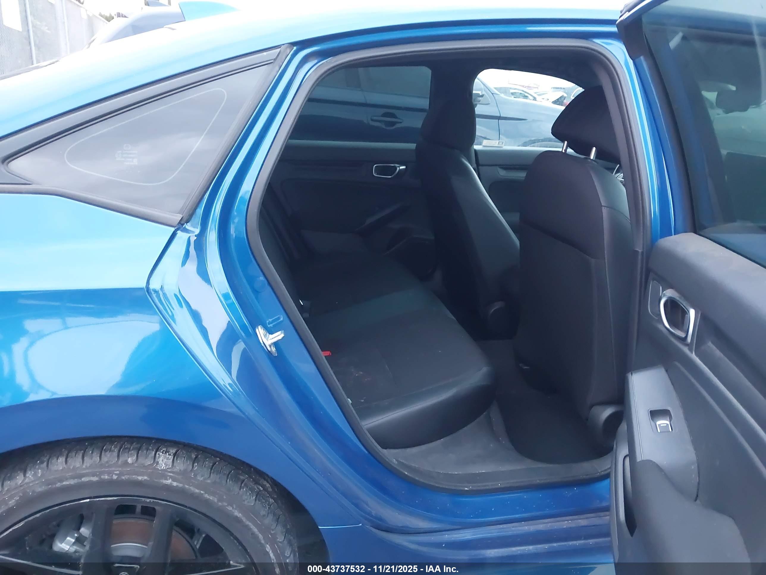 HONDA CIVIC image 8