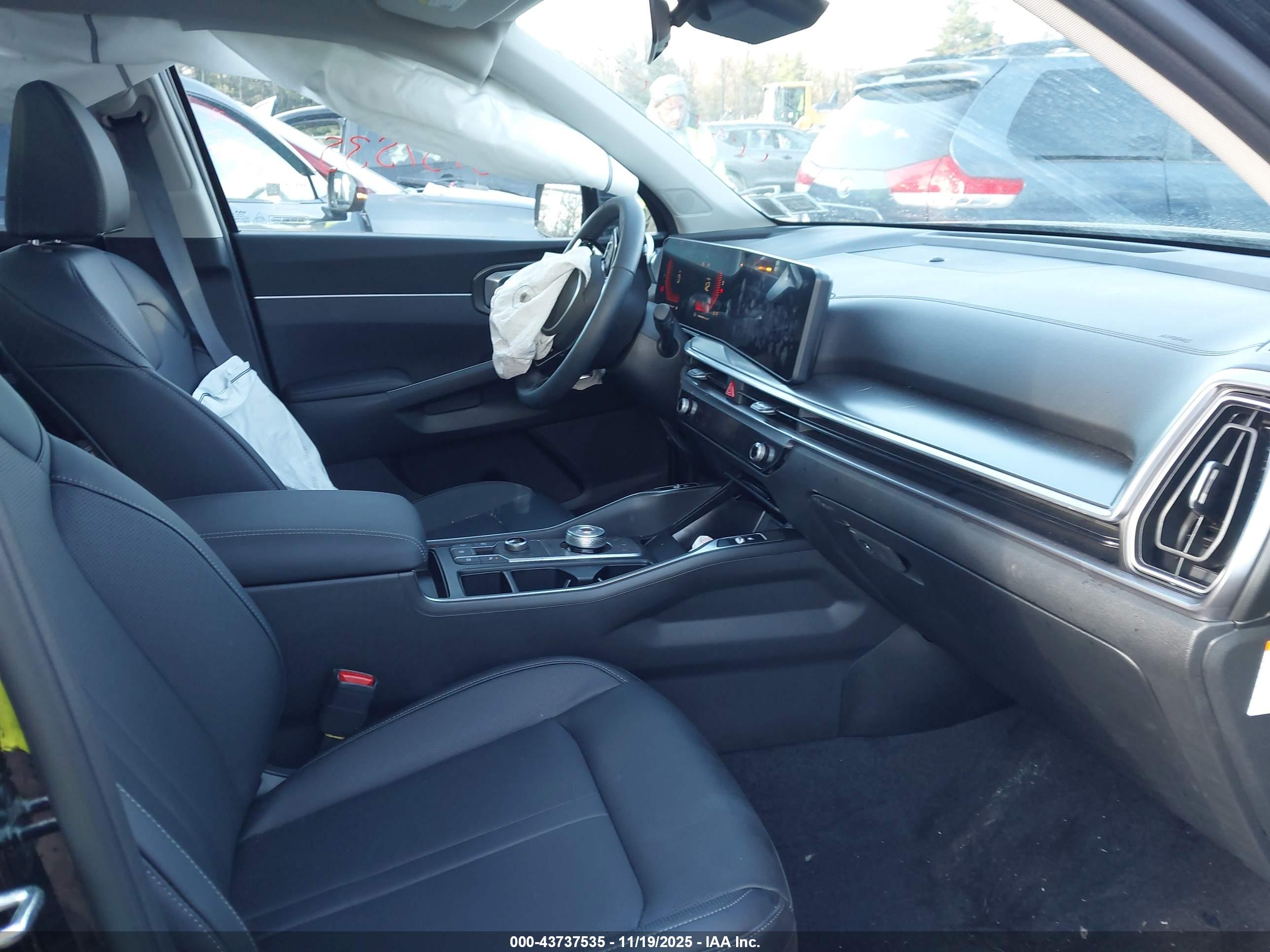 KIA SORENTO image 5