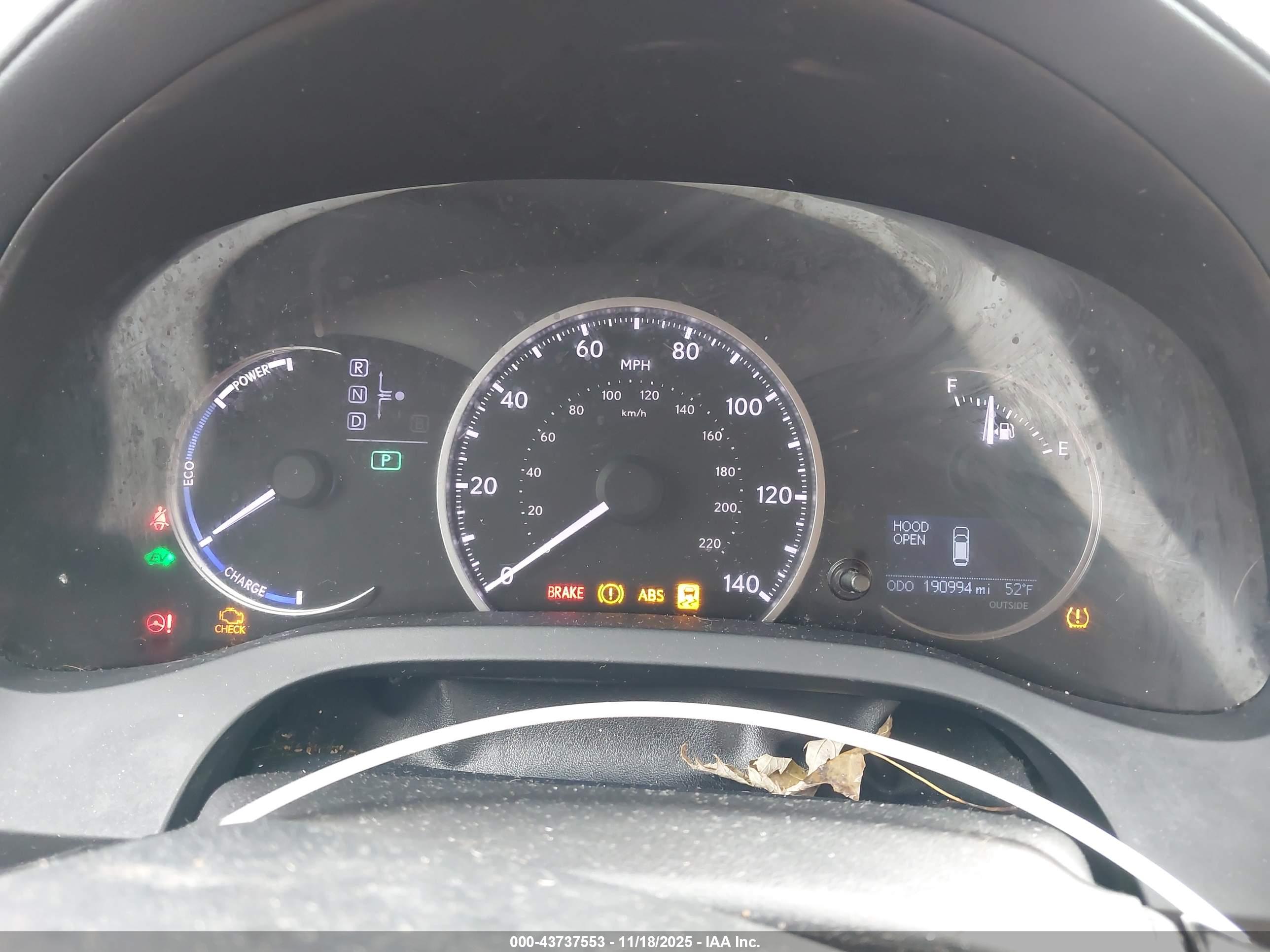 LEXUS CT image 7