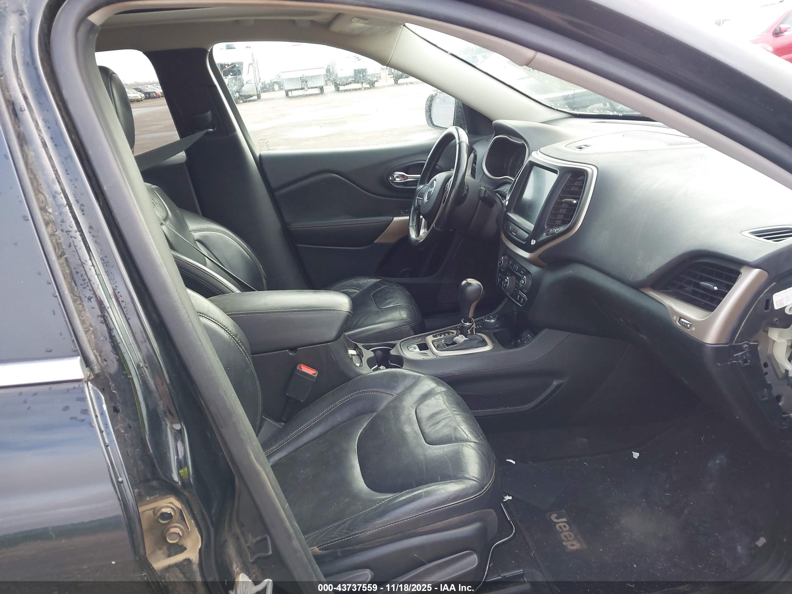 JEEP CHEROKEE image 5