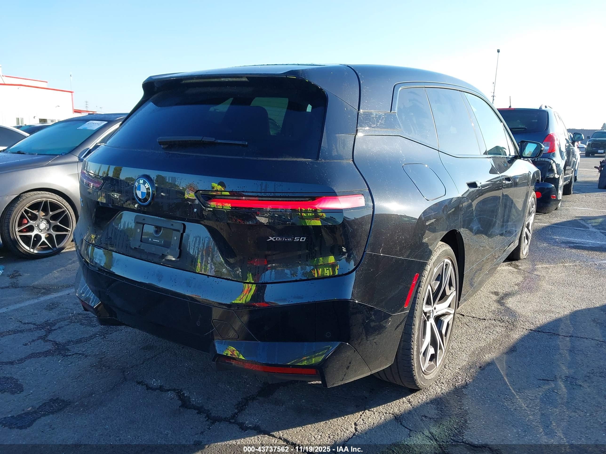 BMW IX image 4