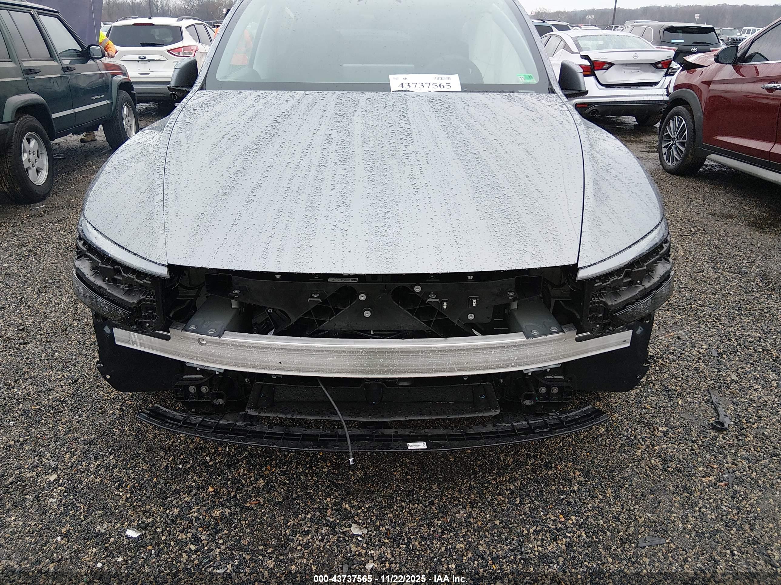 TESLA MODEL image 10