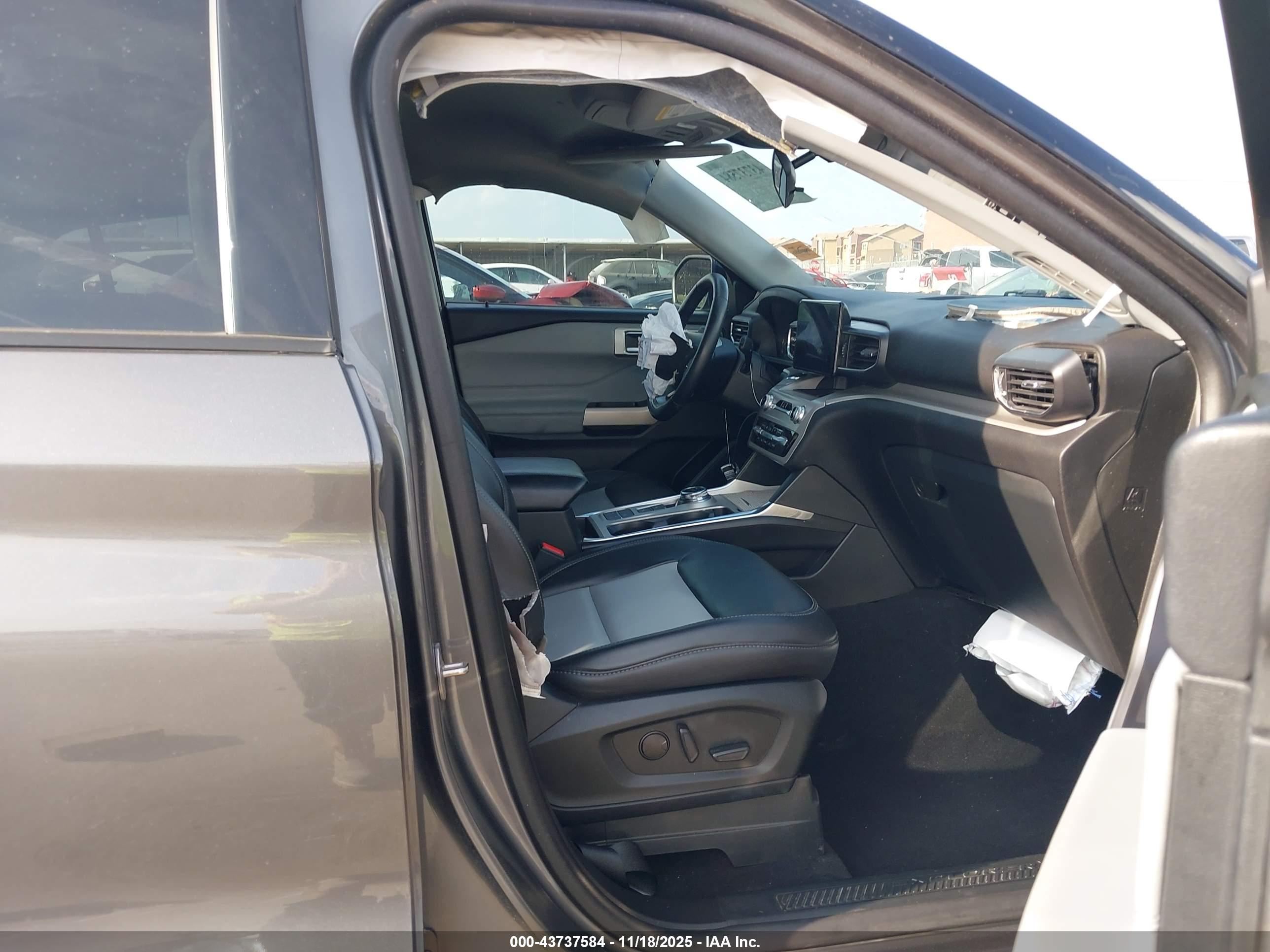 FORD EXPLORER image 5