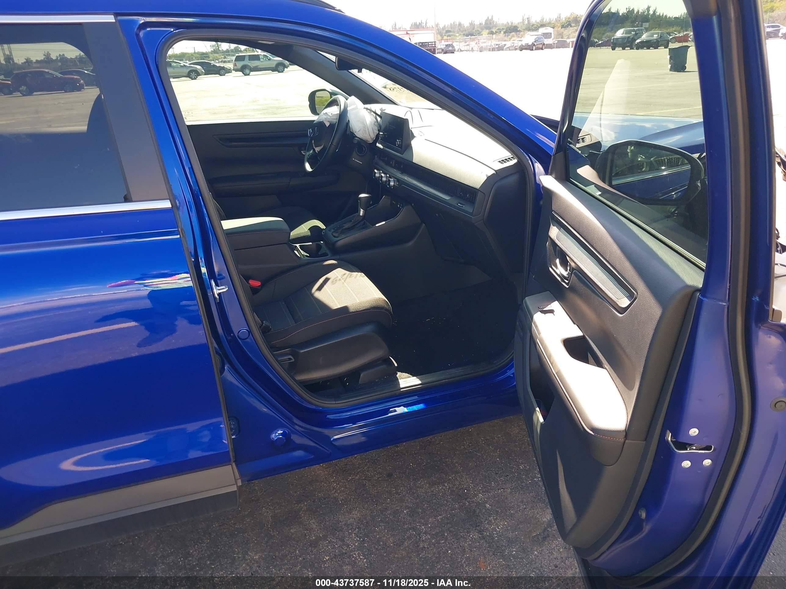 HONDA CR-V image 5