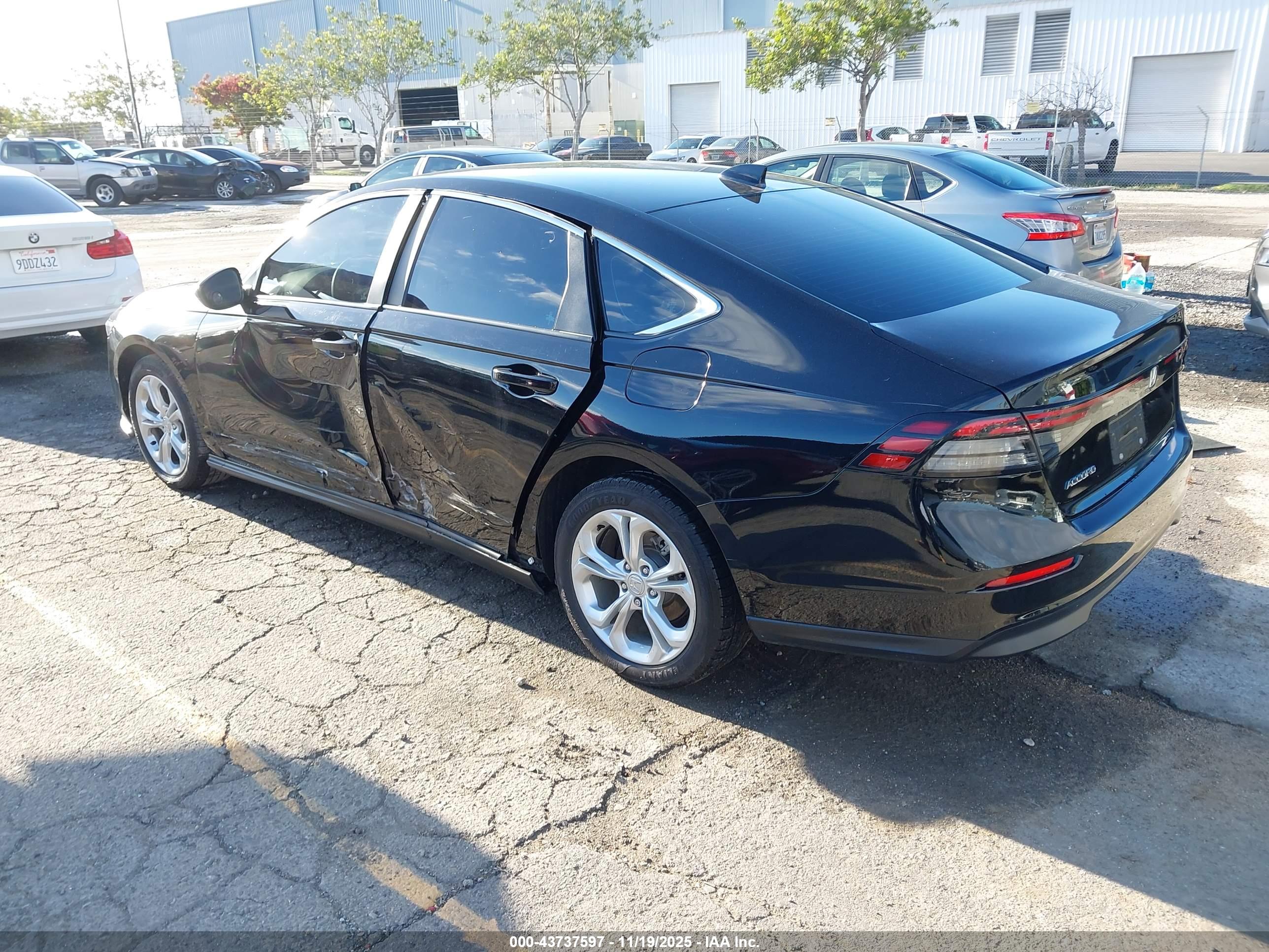 HONDA ACCORD image 3