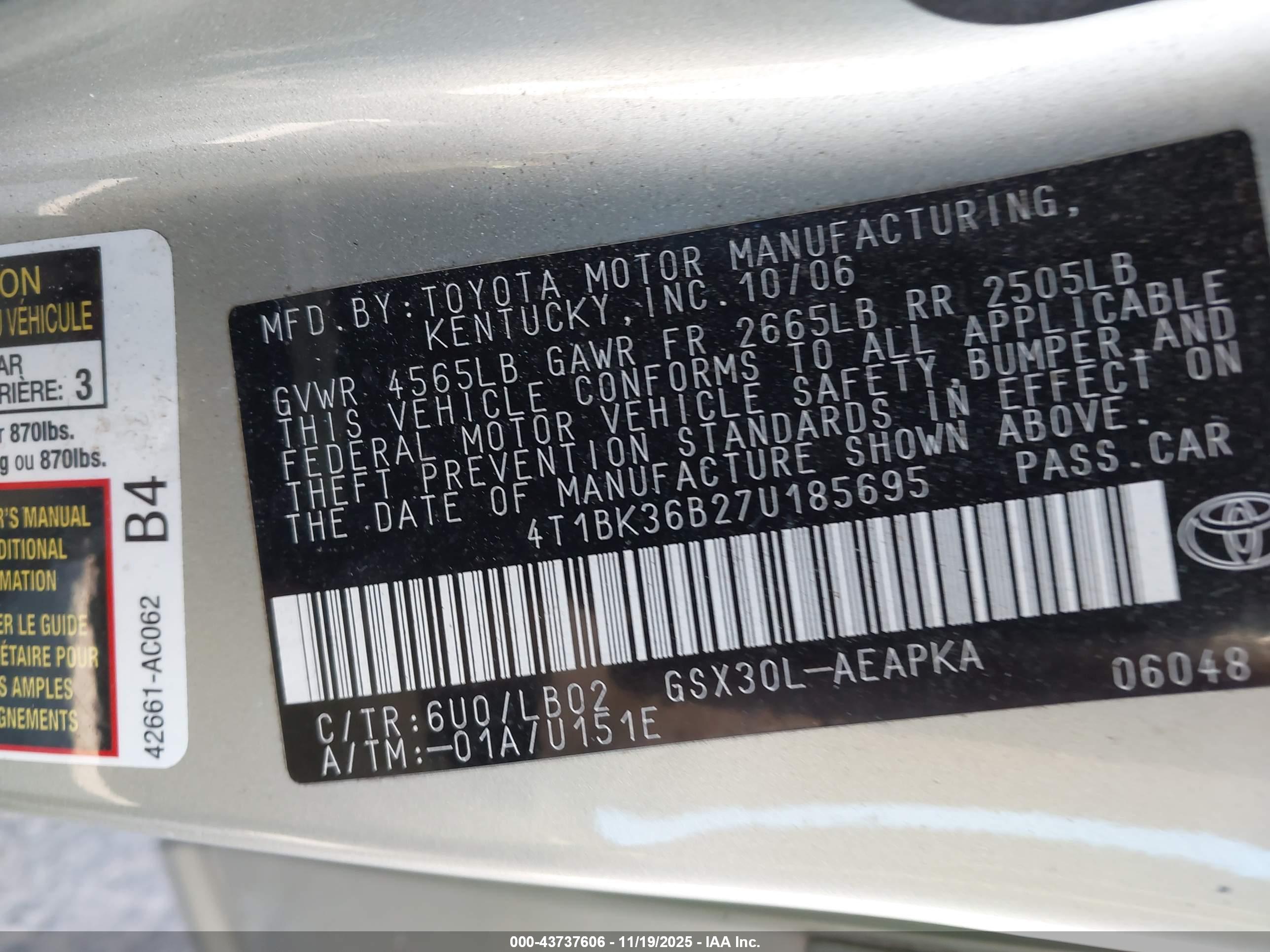 TOYOTA AVALON image 9