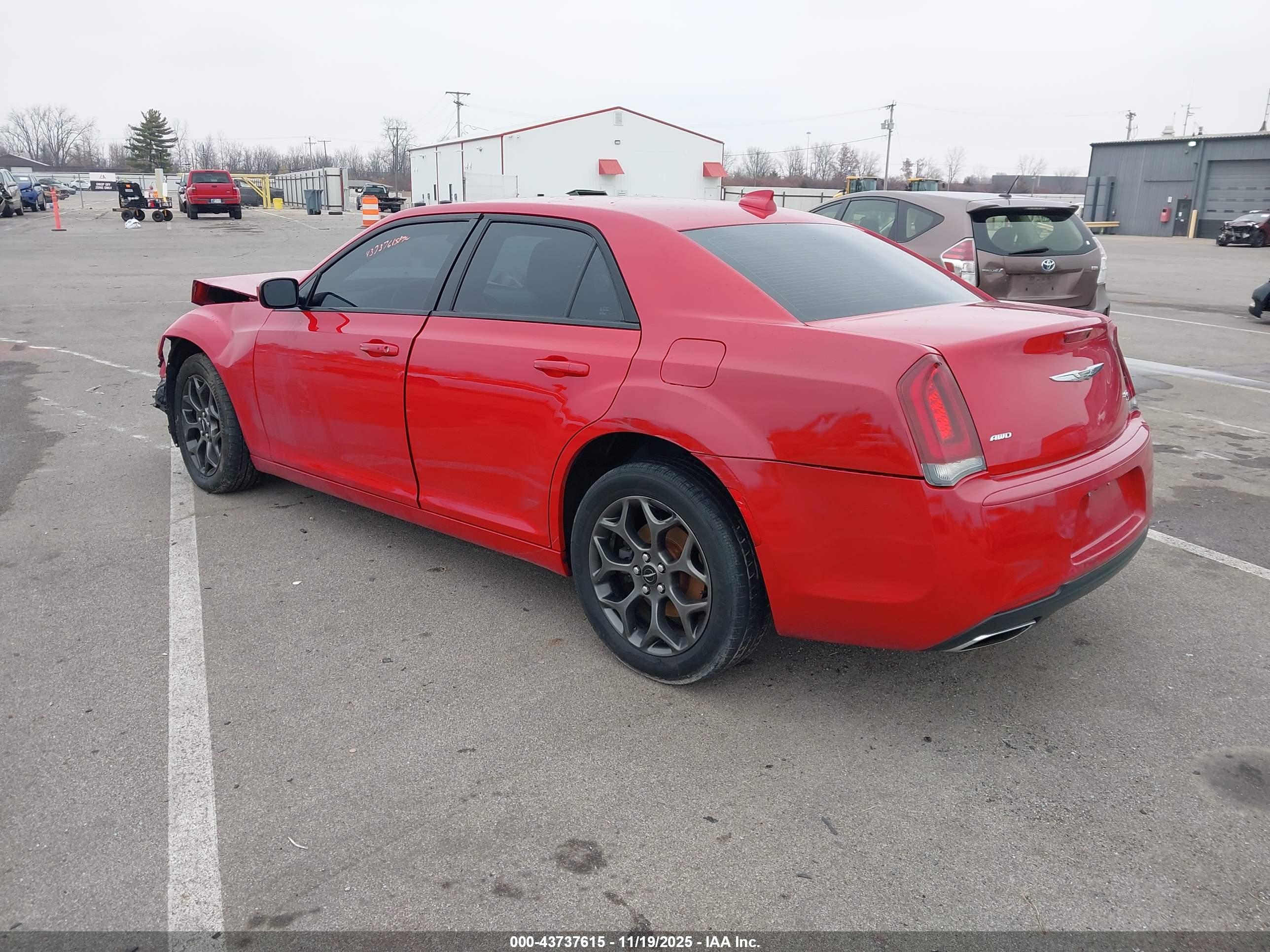 CHRYSLER 300 image 3