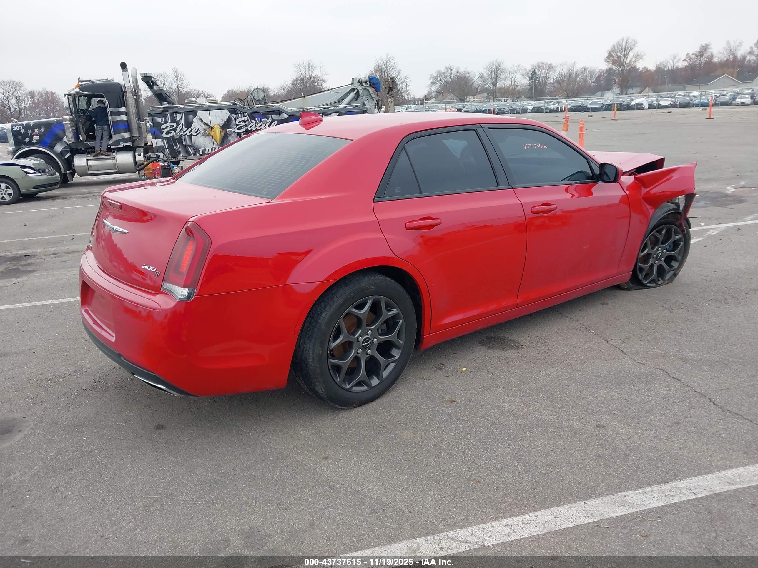 CHRYSLER 300 image 4