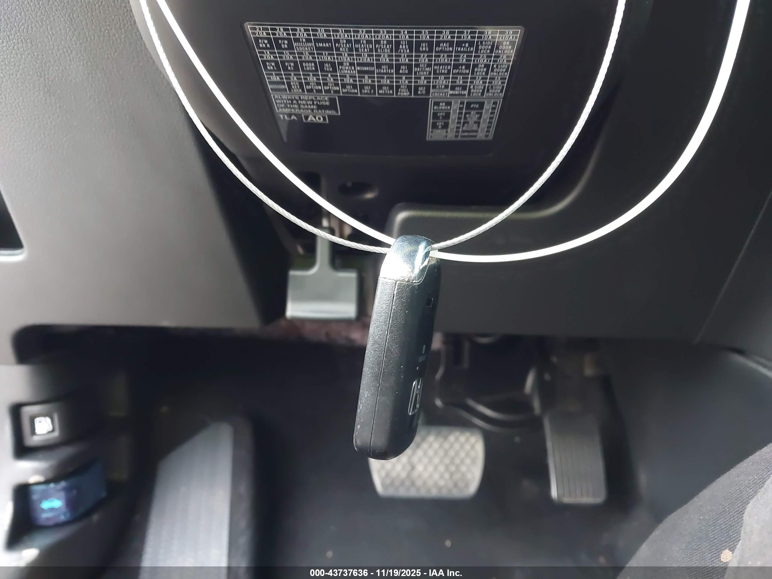 HONDA CR-V image 11