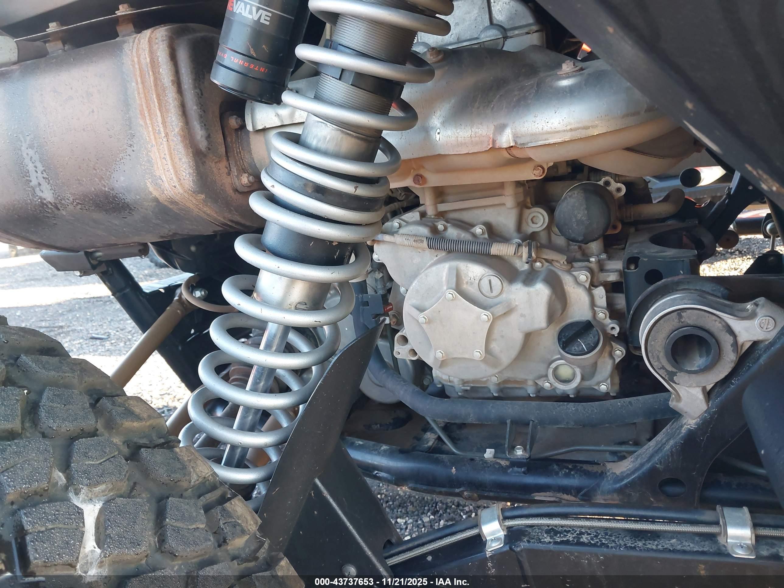 KAWASAKI KRT1000 image 8